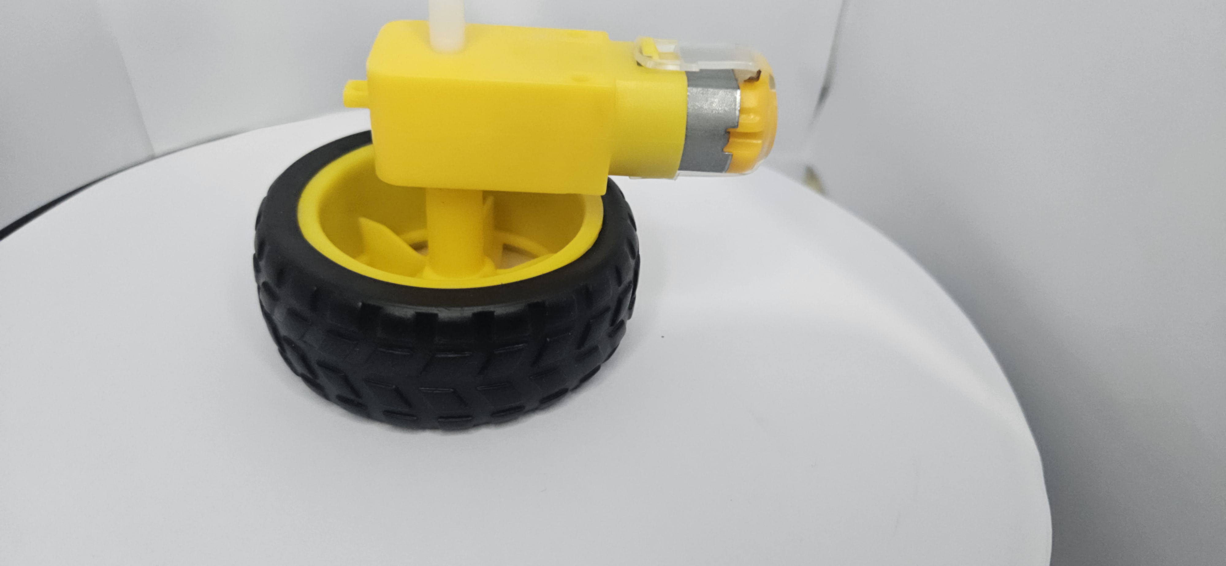 Robot Wheel with DC Motor