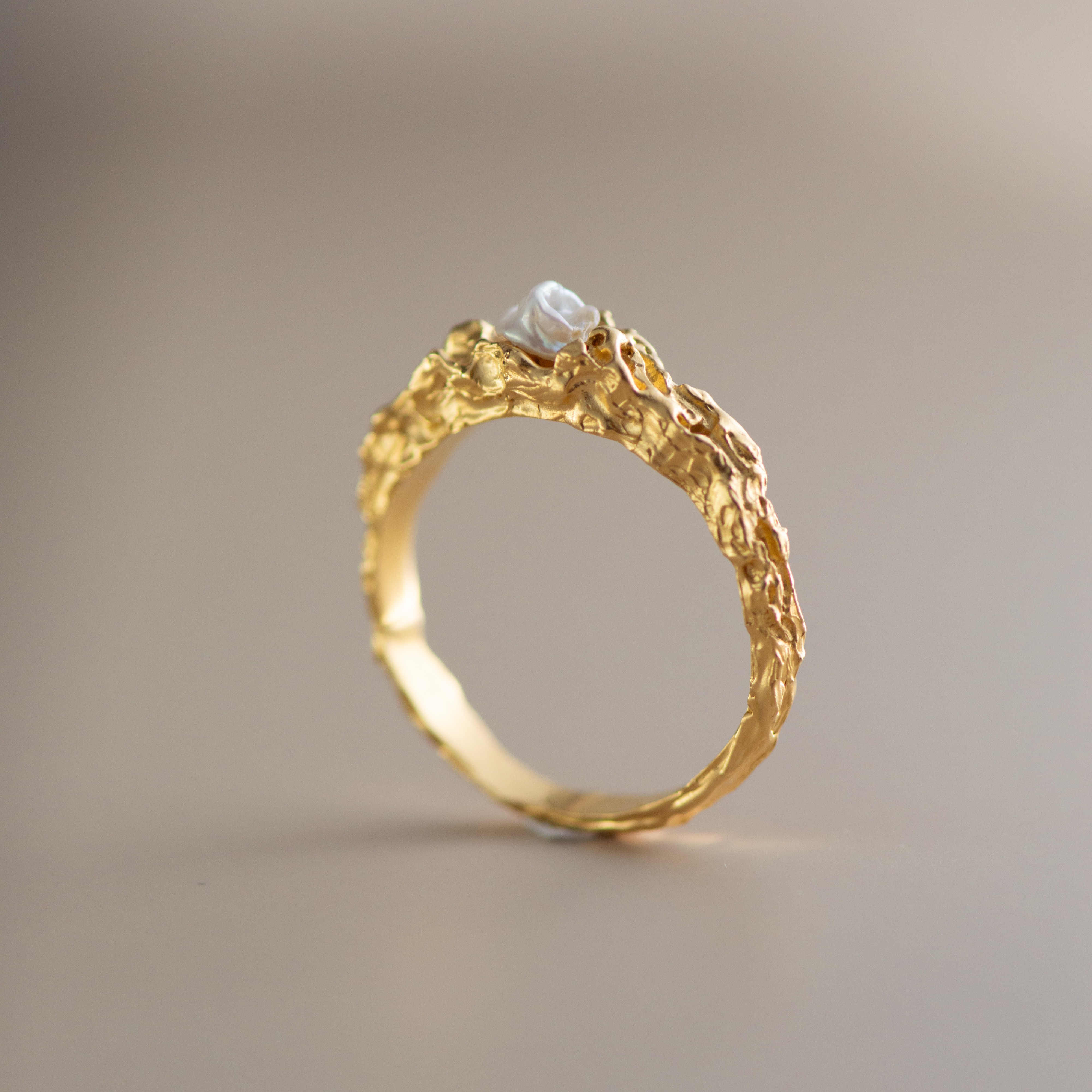 Žiedas  "Šaltinio perlas"