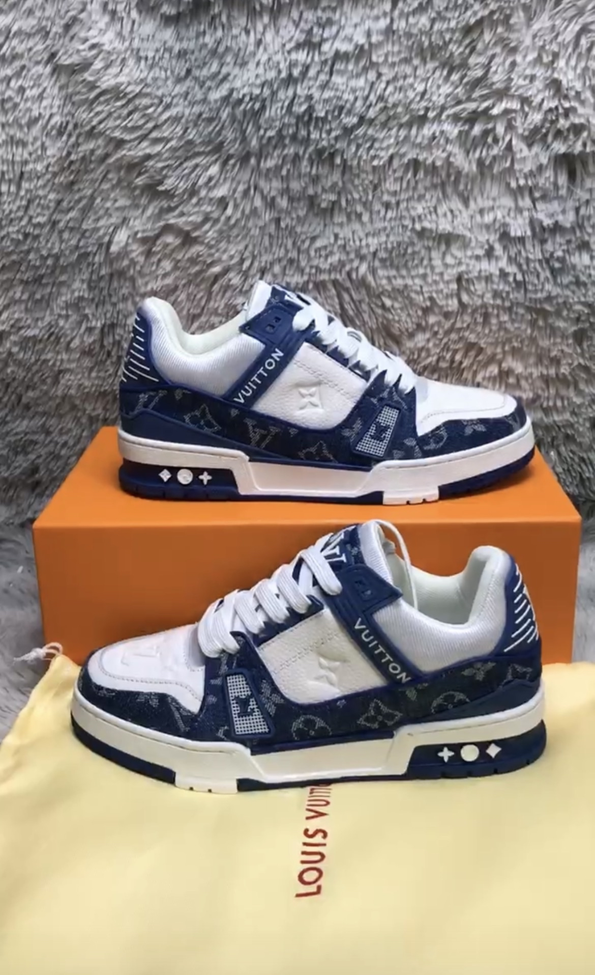 Louis Vuitton Trainner Blue