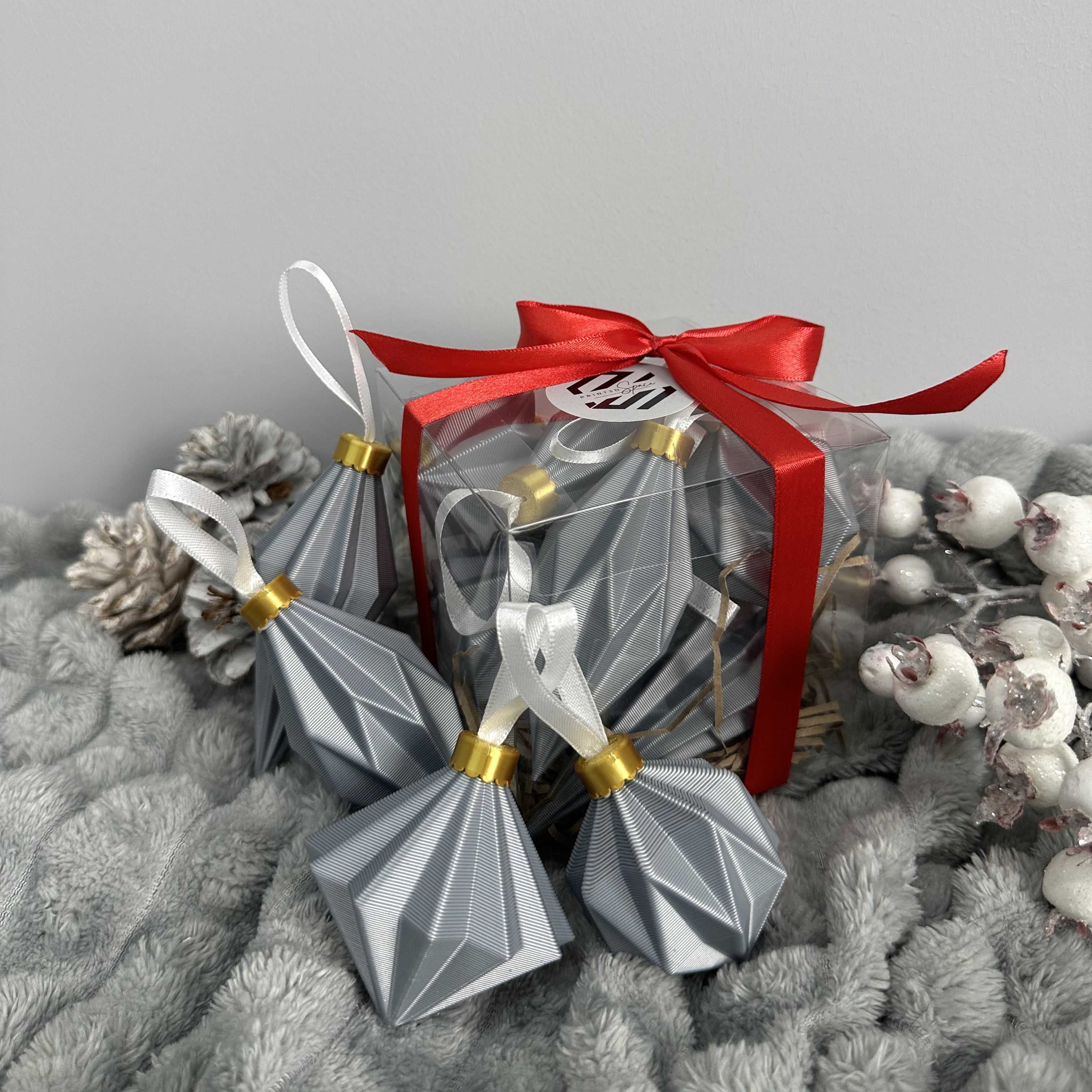 Kalėdinių eglutės žaisliukų rinkinys (8 vnt)