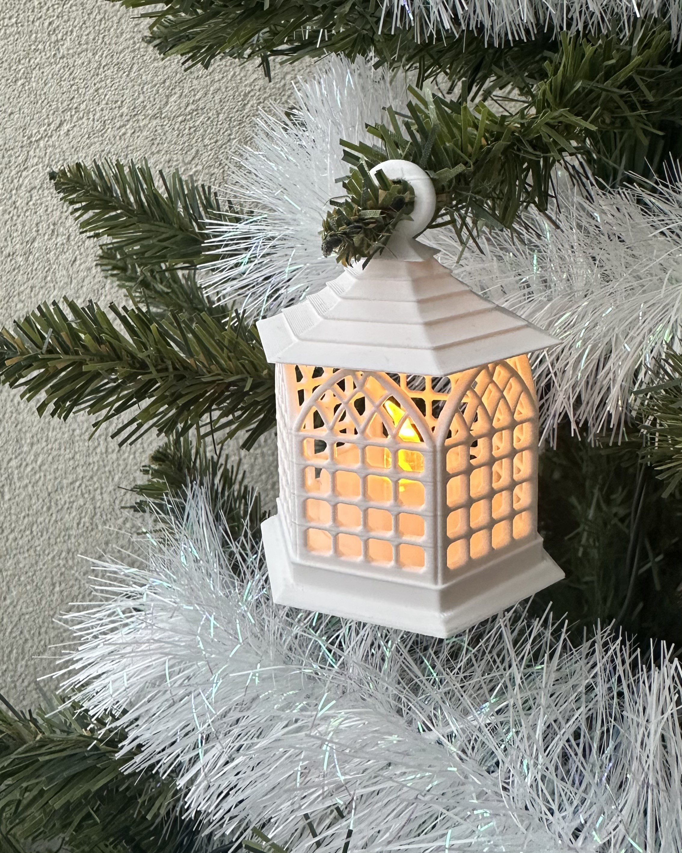 Šviečiantis dekoratyvinis žibintas Azija