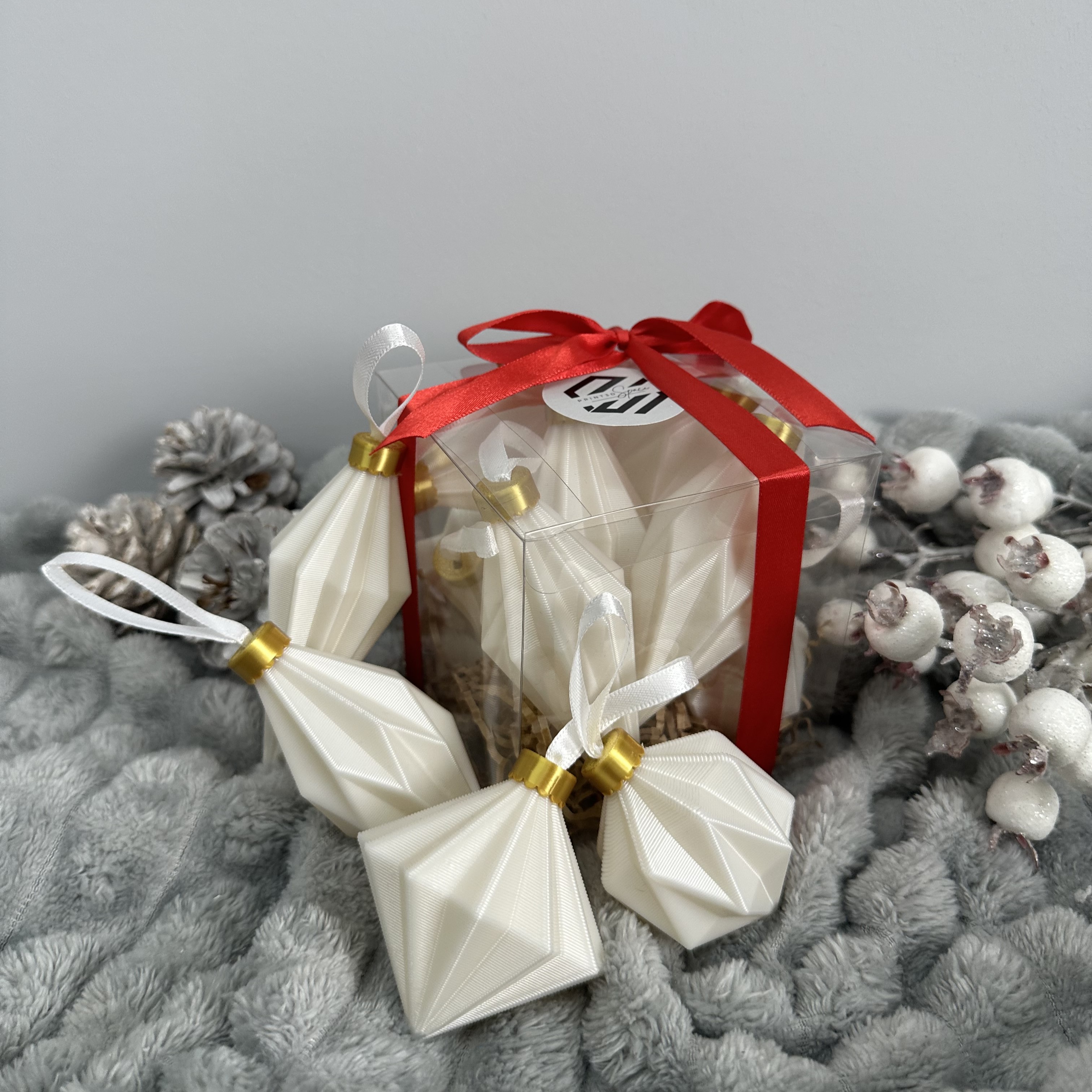 Kalėdinių eglutės žaisliukų rinkinys (8 vnt)