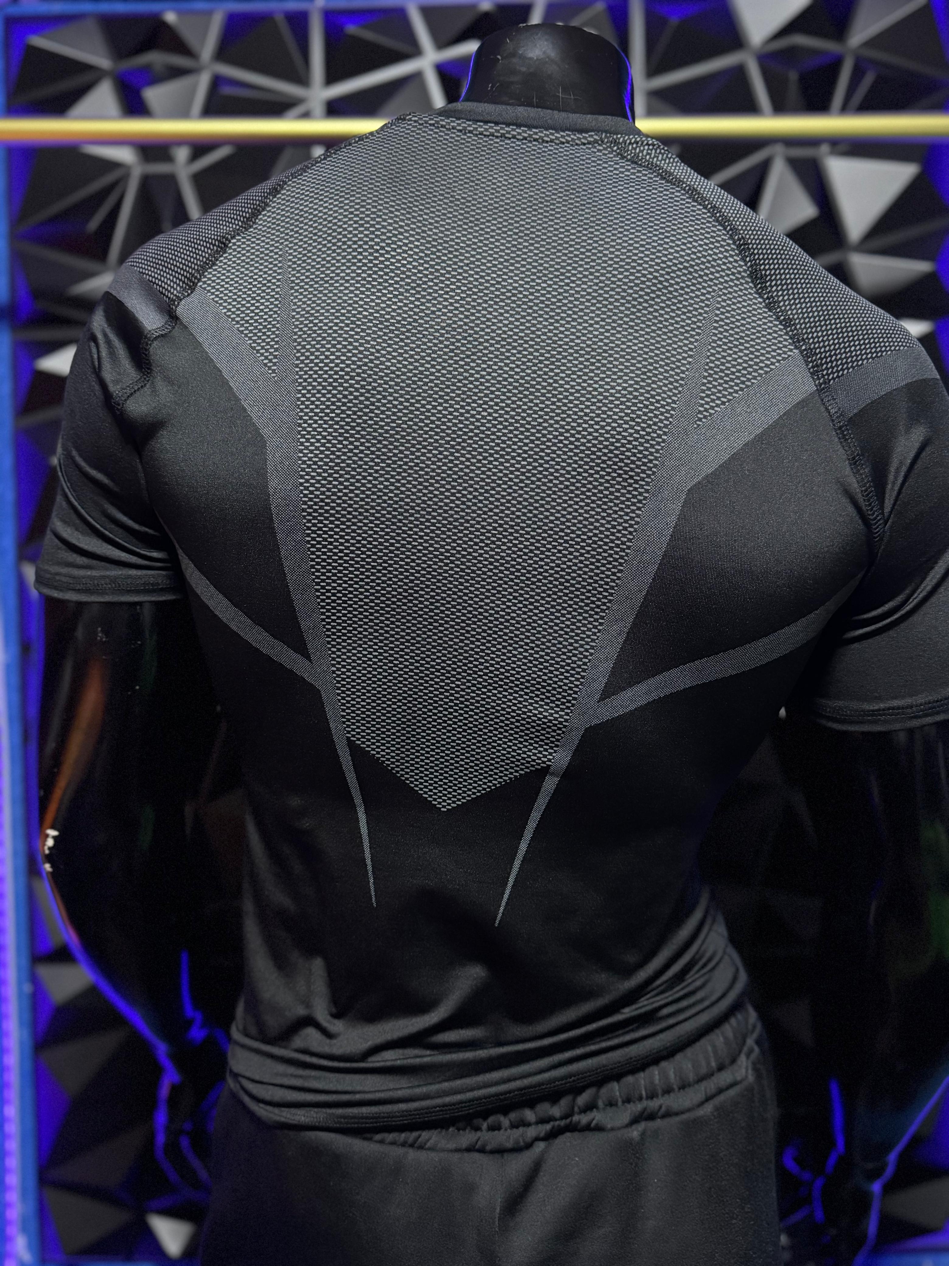 Playera “Onyx Style” Negra – Fit de alto rendimiento