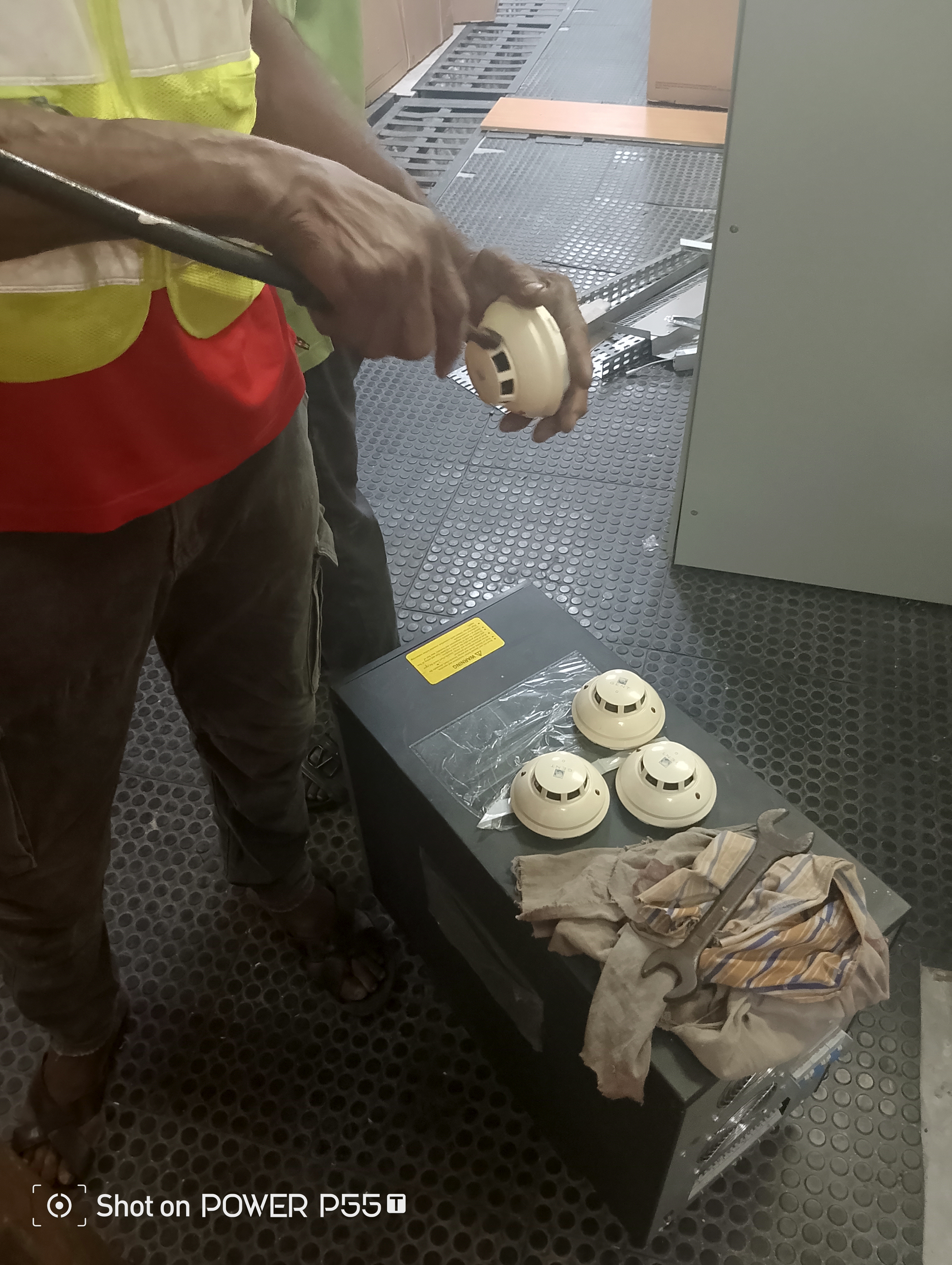 Servicing and maintenance of all domestic and industrial firefighting equipment.