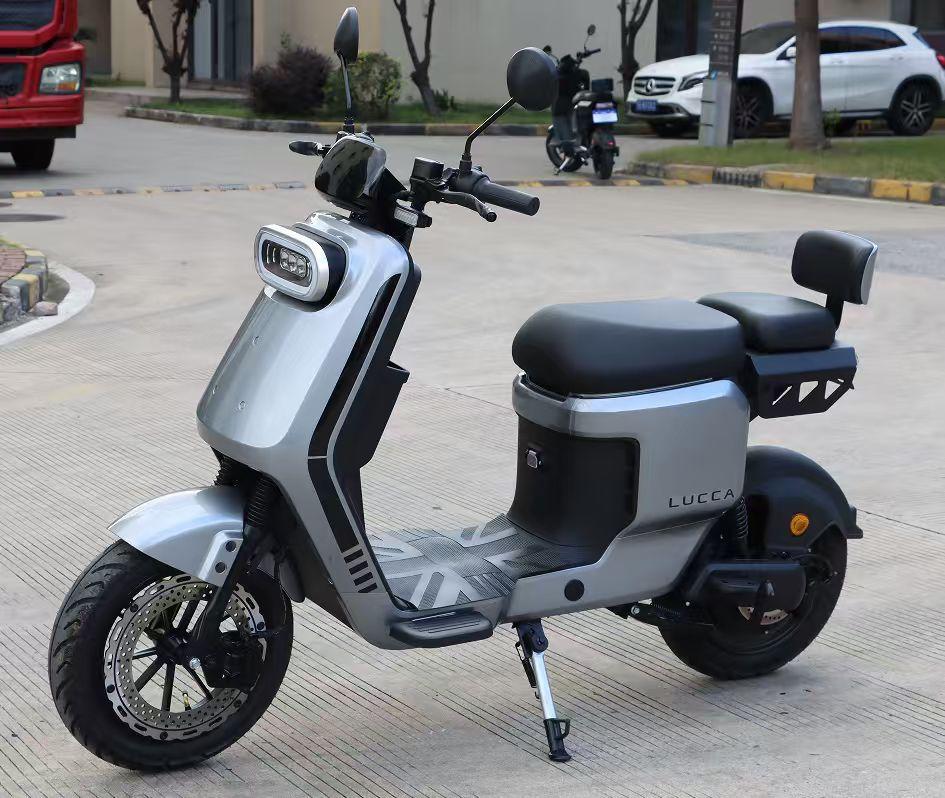 Scooter Elétrica Lucca - 1000W