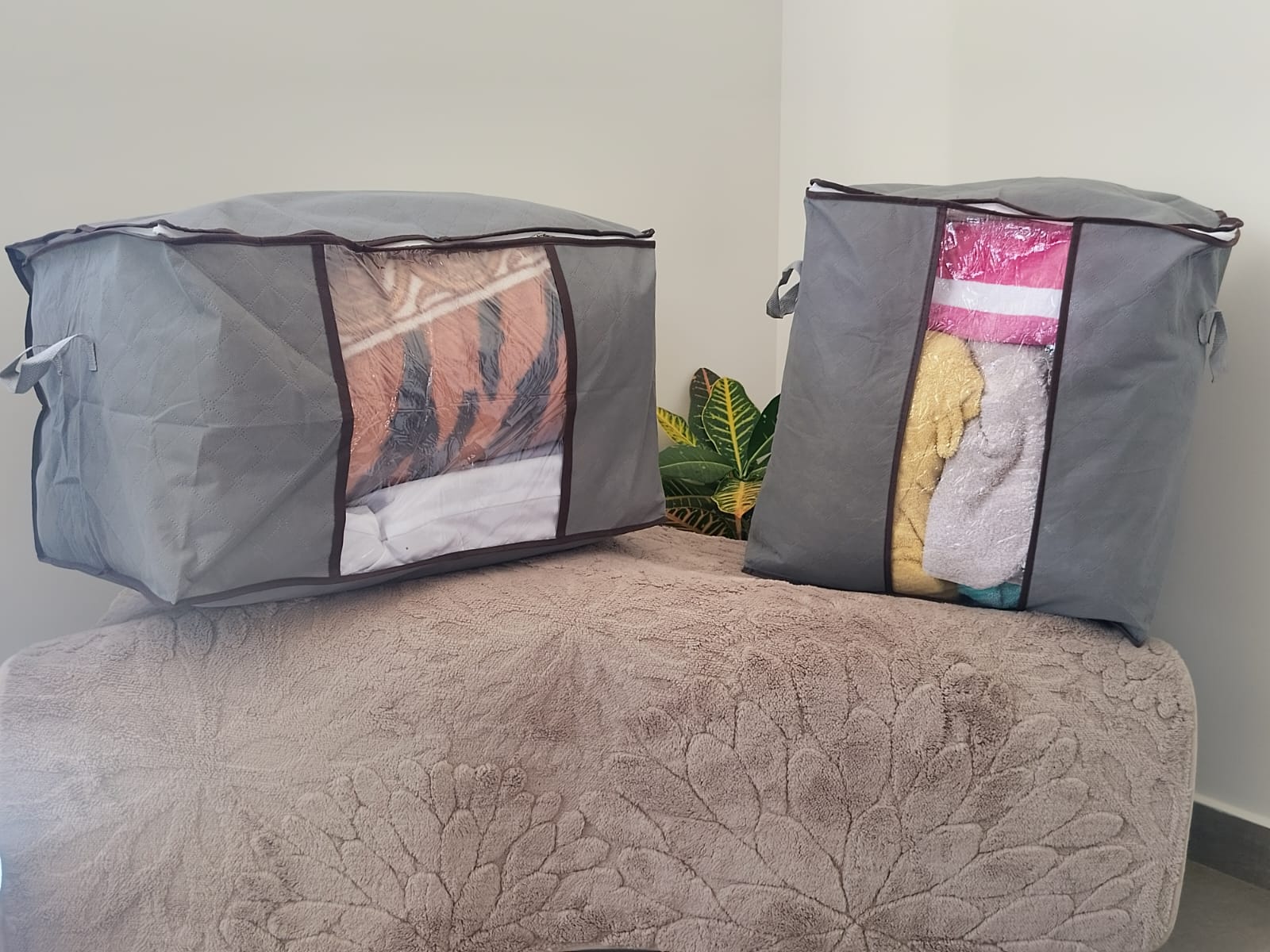 Bolsa organizadora de ropa vertical