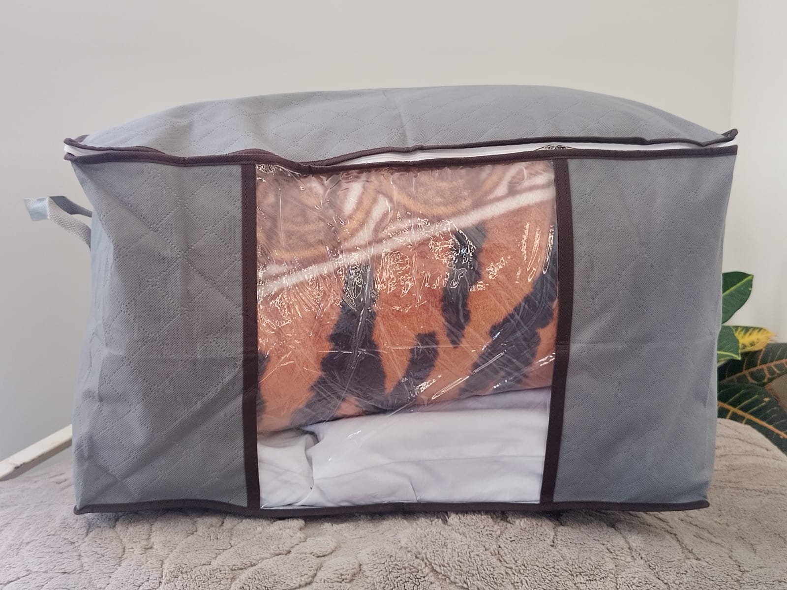 Bolsa organizadora de ropa horizontal