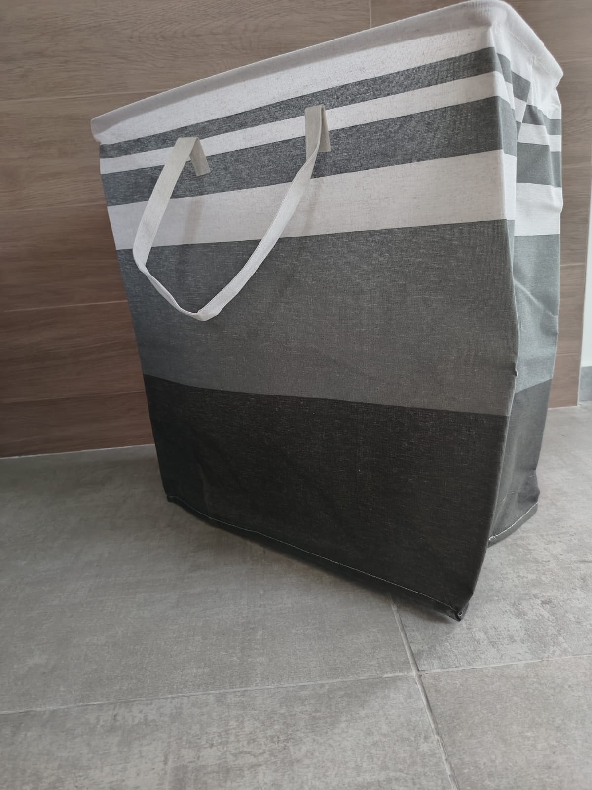 Cesto organizador de ropa