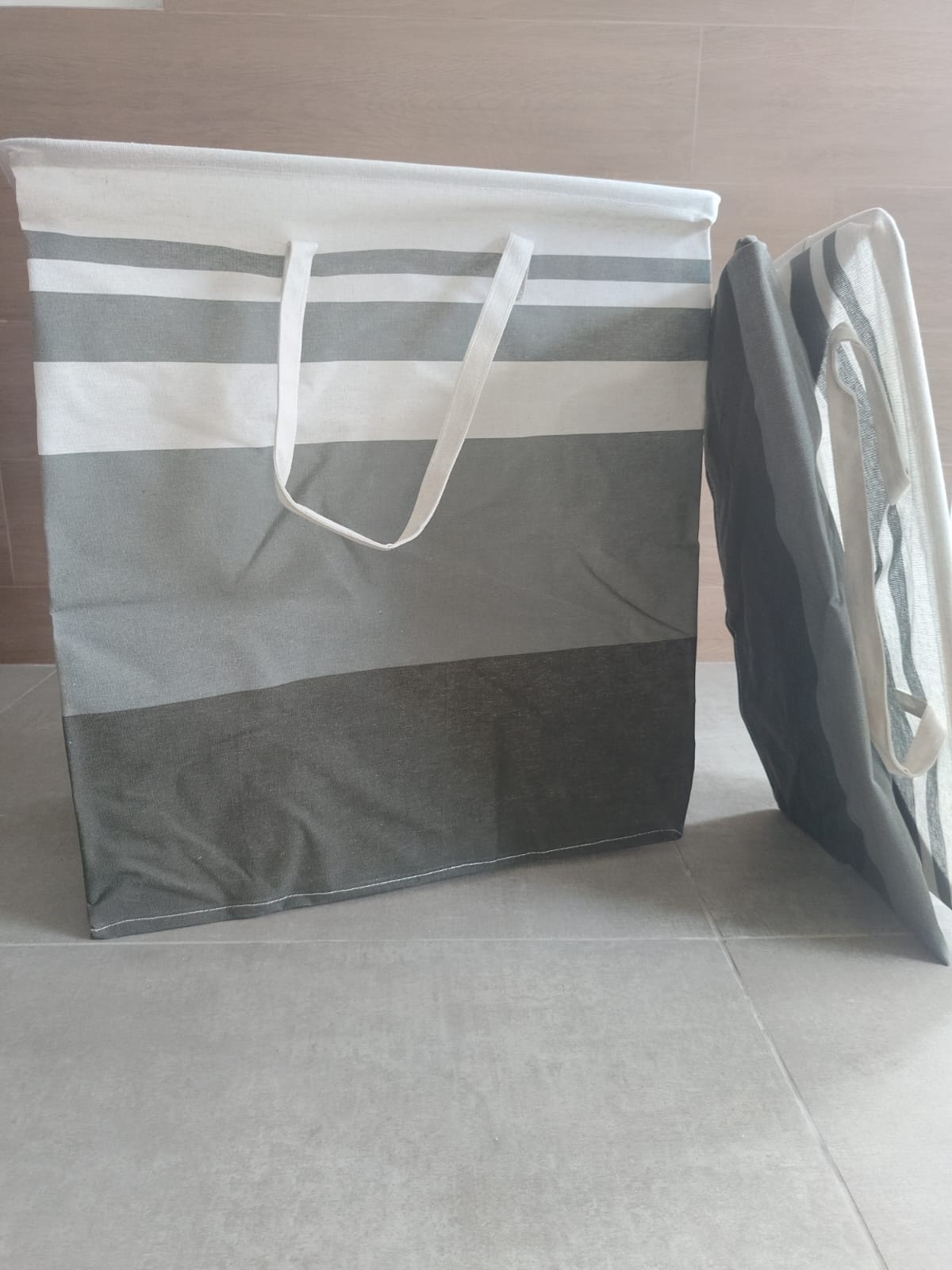 Cesto organizador de ropa