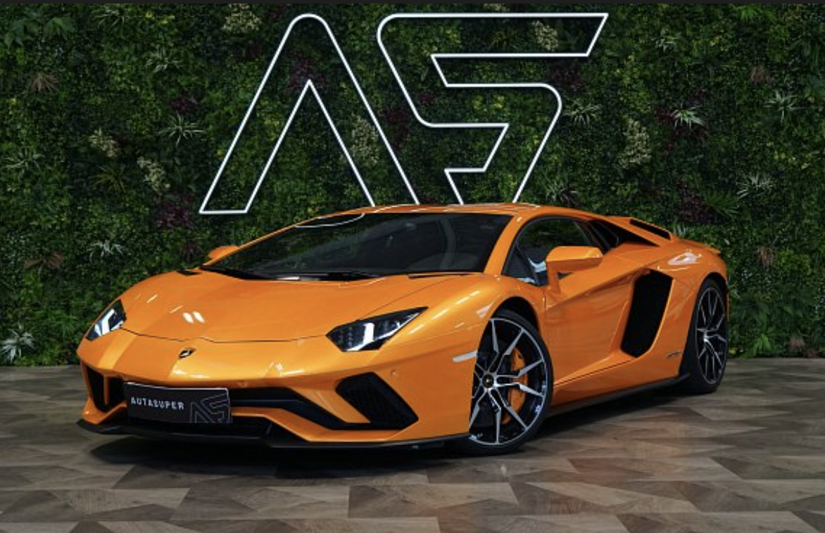 Lamborghini Aventador