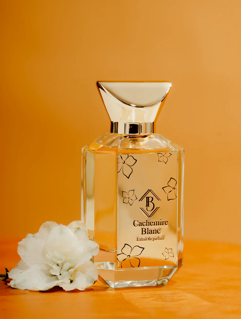 Cachemire Blanc Eau de Parfum by BEY 