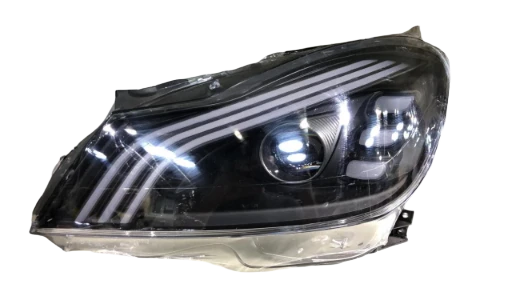 فانوس أمامي سيارة