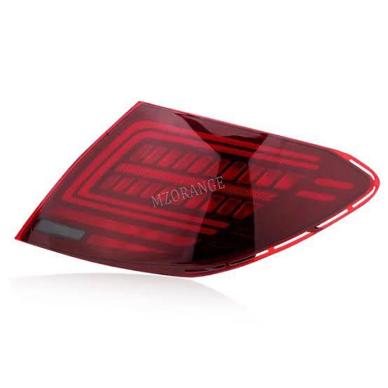 كشاف خلفي سيارة