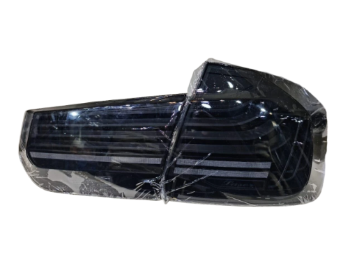 فانوس خلفي سيارة