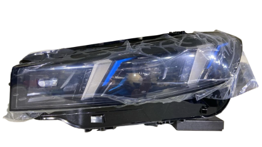 فانوس سيارة أمامي