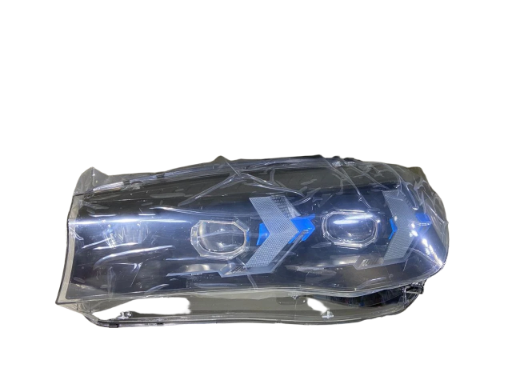 فوانيس أمامية سيارة