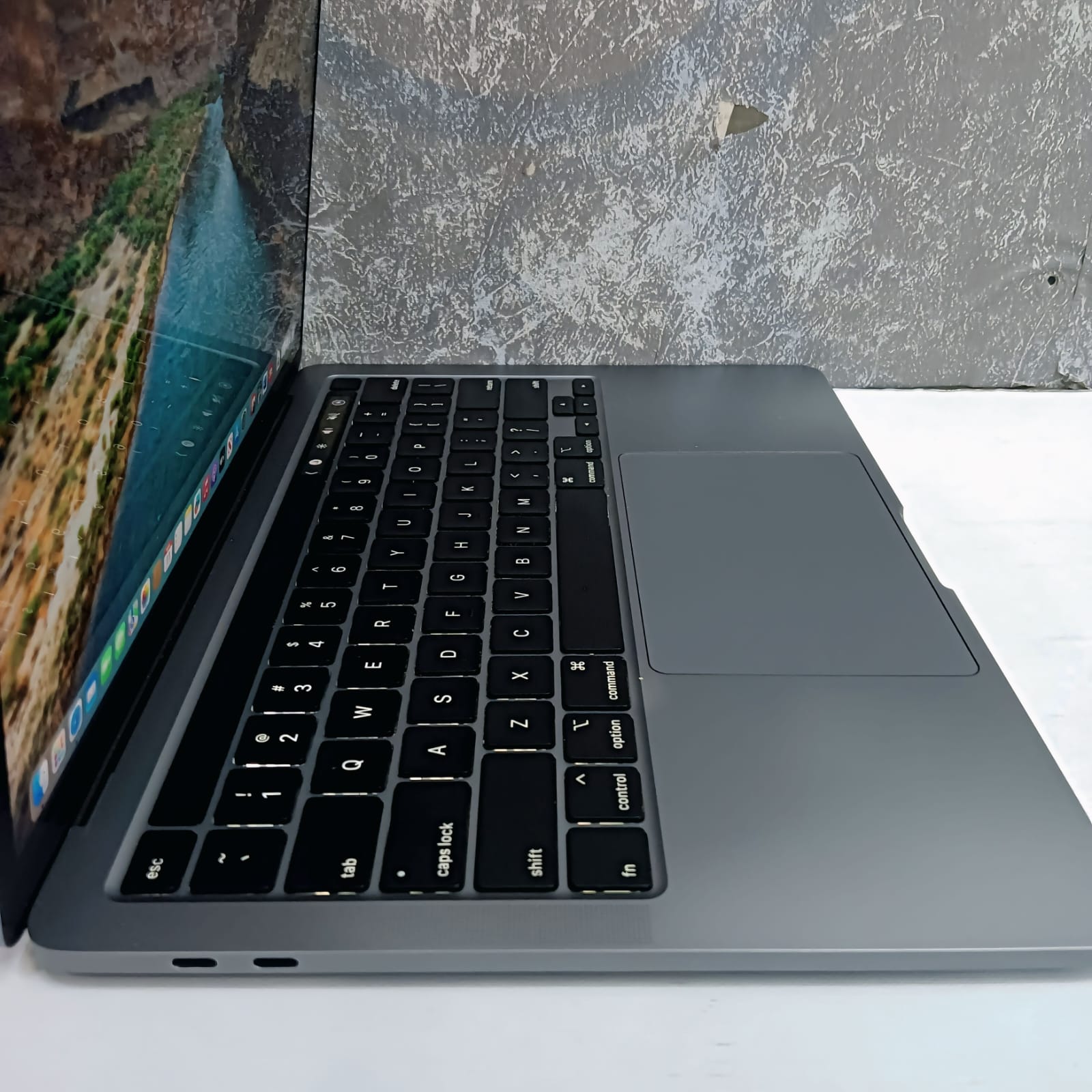MacBook Pro 13-Inch 2020