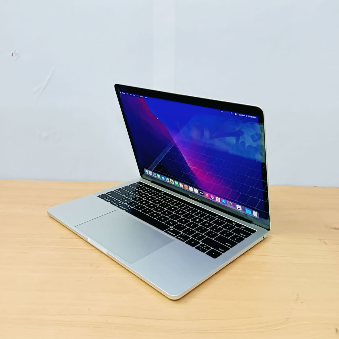 laptop Macbook pro 2017 (13-inch,2017)