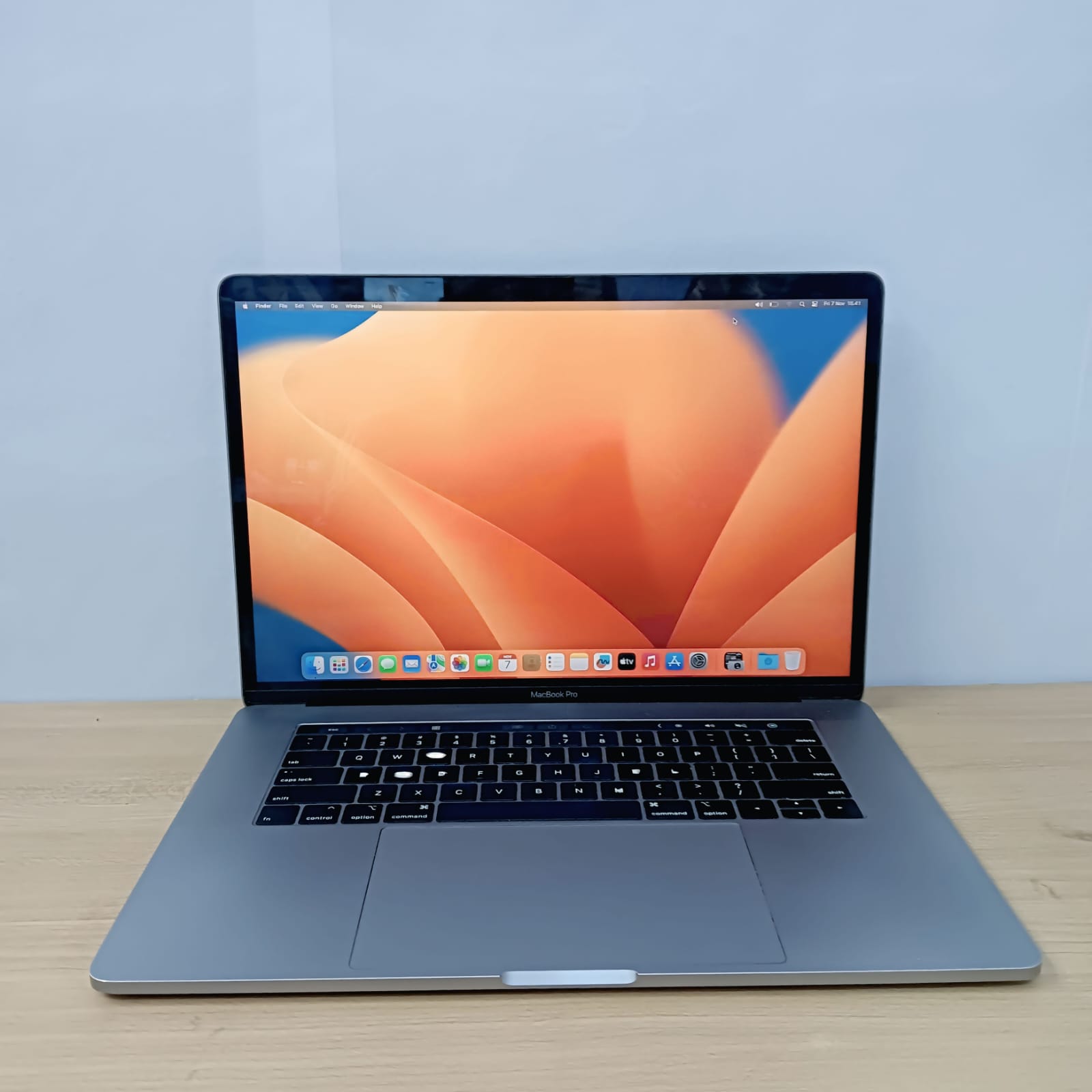 Macbook pro (15,4-inch,2018, two Thunderbolt 3 prots)