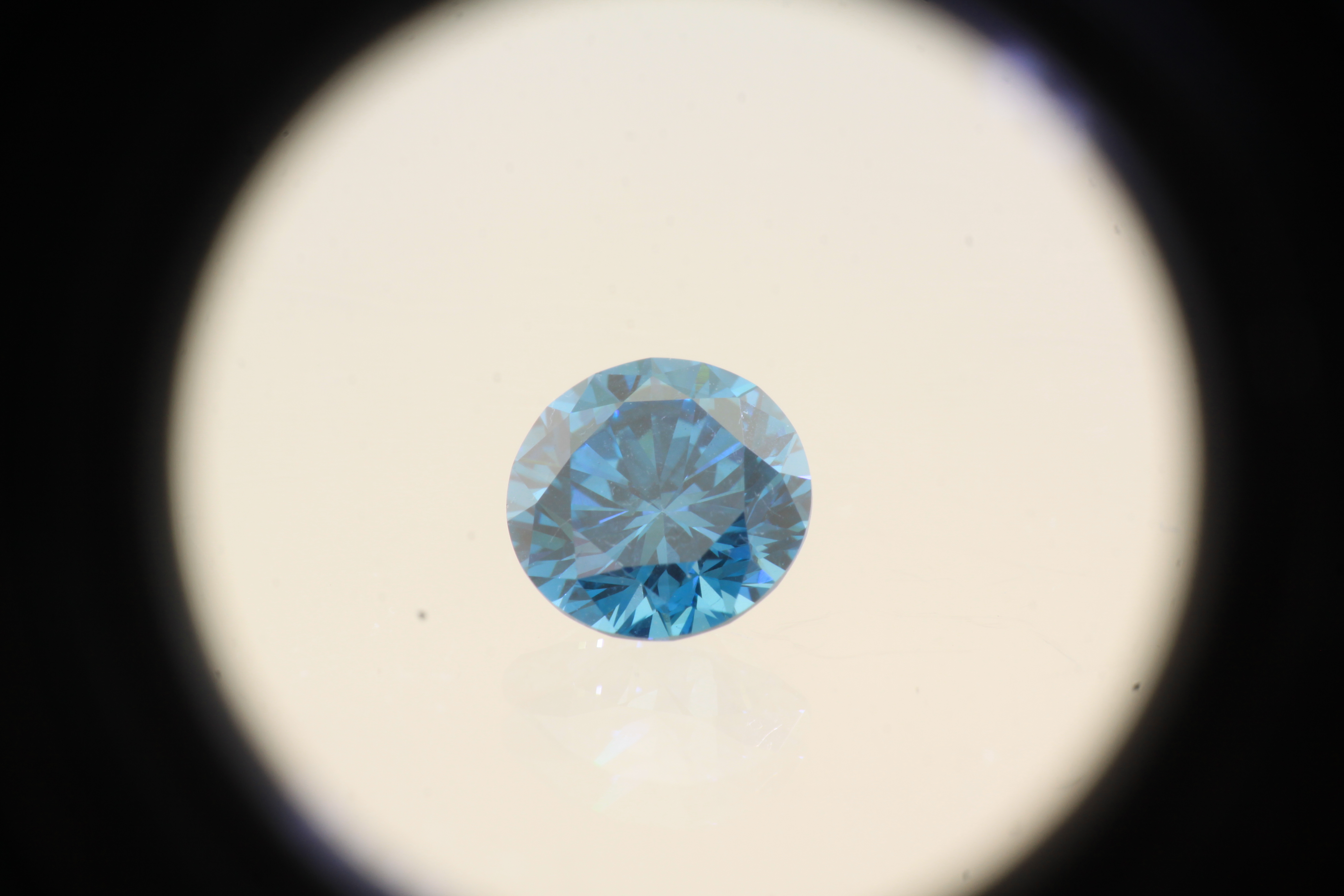 Labaratorinis Deimantas Vivid Blue (0,51ct/VS1)