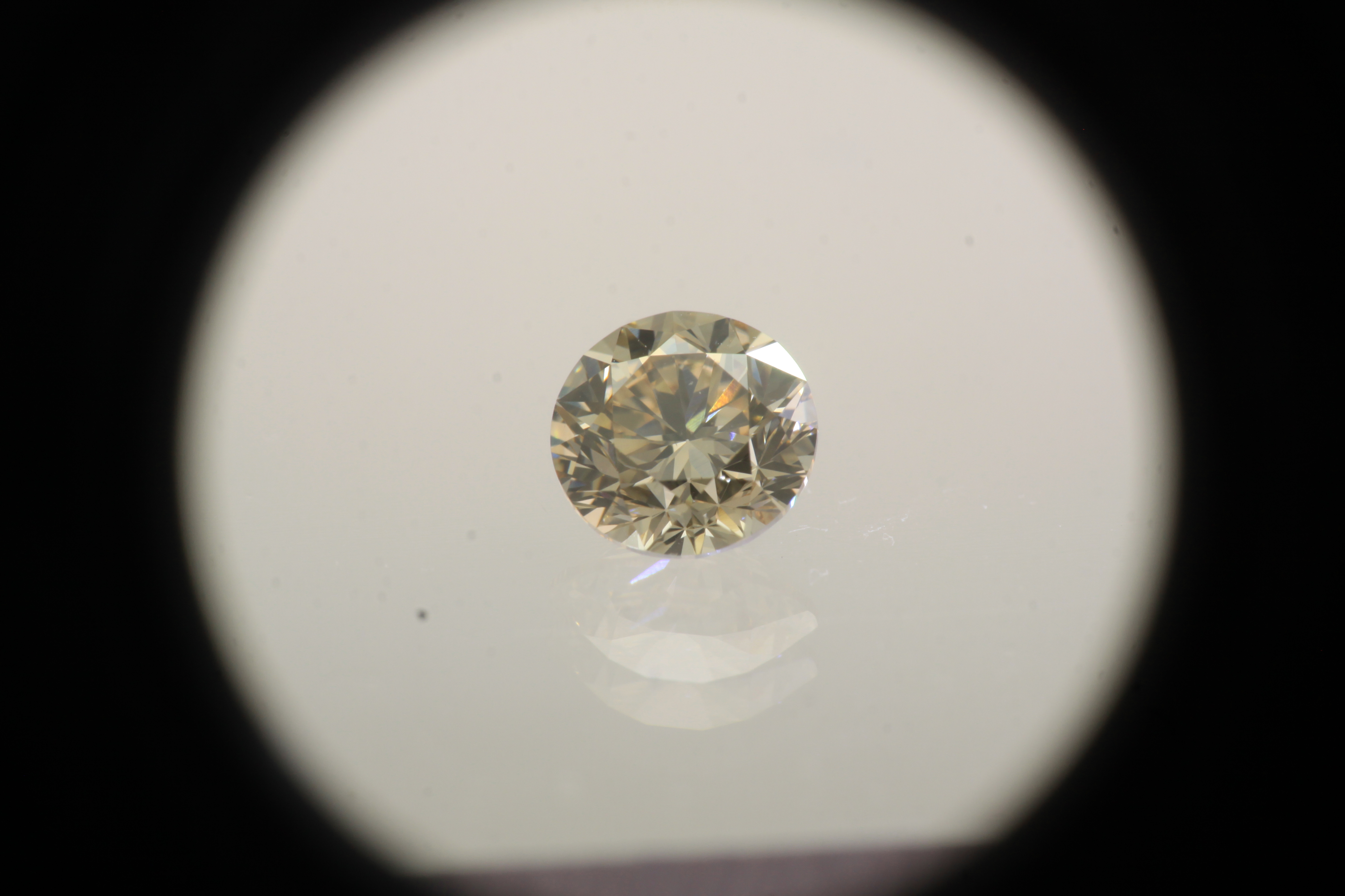 Natūralus briliantas N, I3