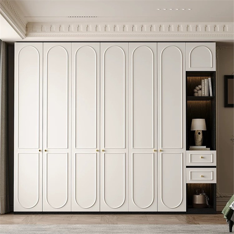 Cream-Style Wardrobe with Skeleton Lines