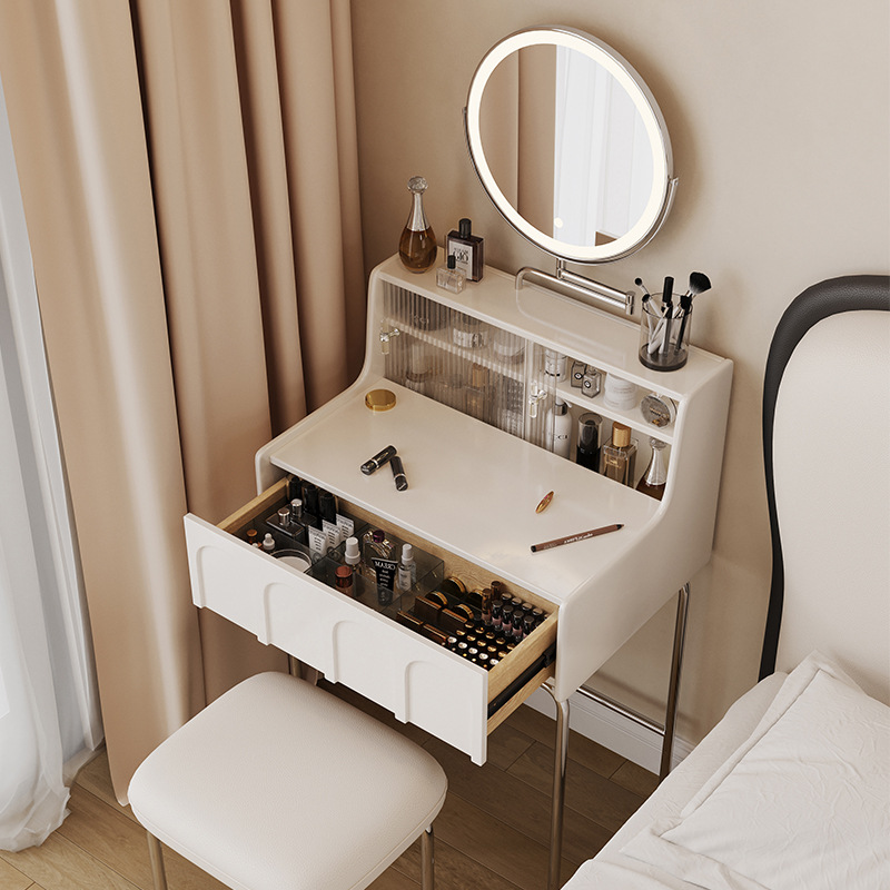 Latest Mini Makeup Vanity