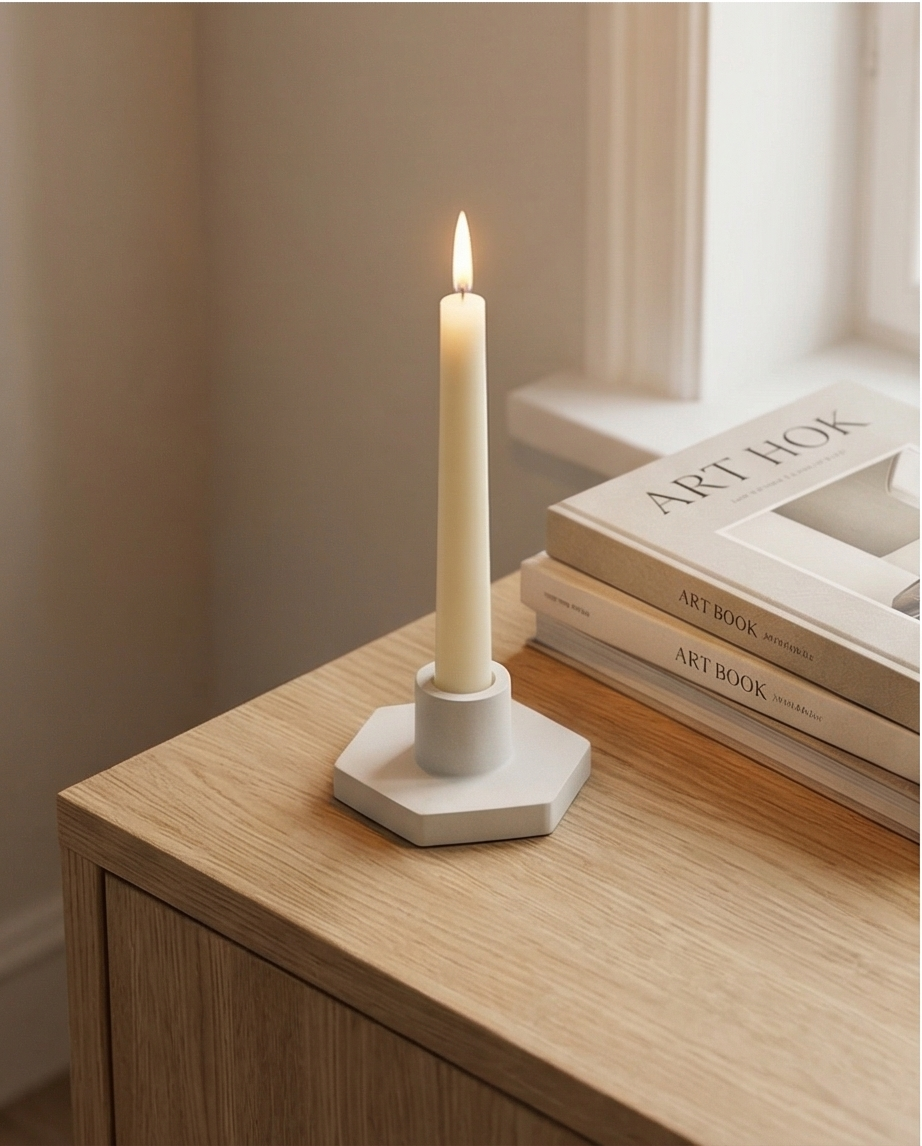 Minimalistinė betoninė žvakidė „Koris“