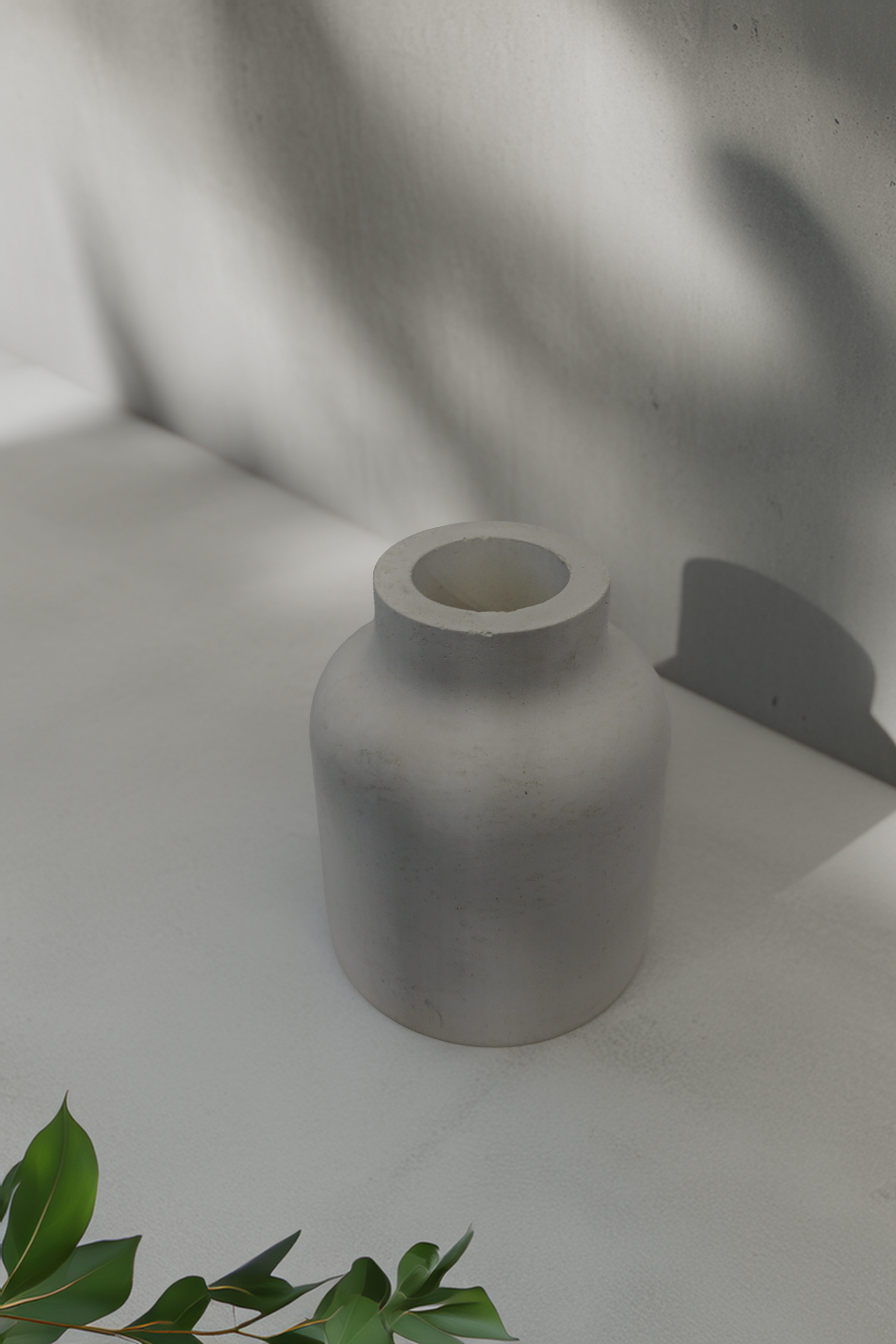 Betoninė vaza "Tyla"