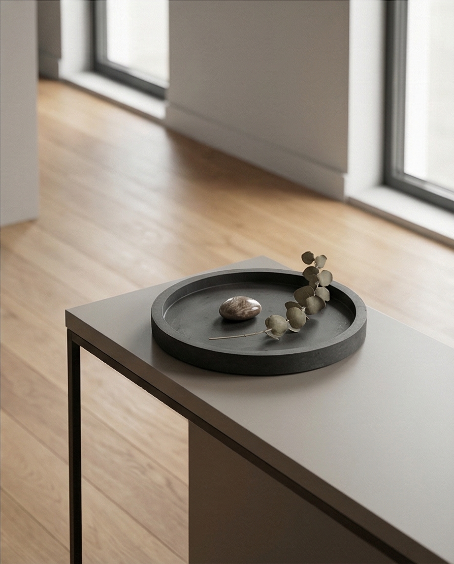 Monumentalus betoninis padėklas „Erdvė“ (29 cm)