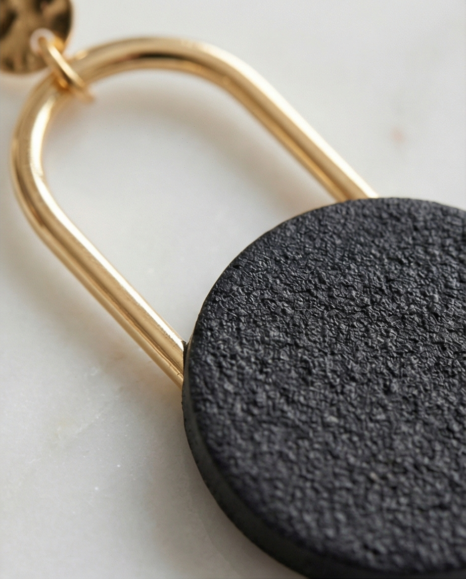 Auskarai „Šešėlių arkos“