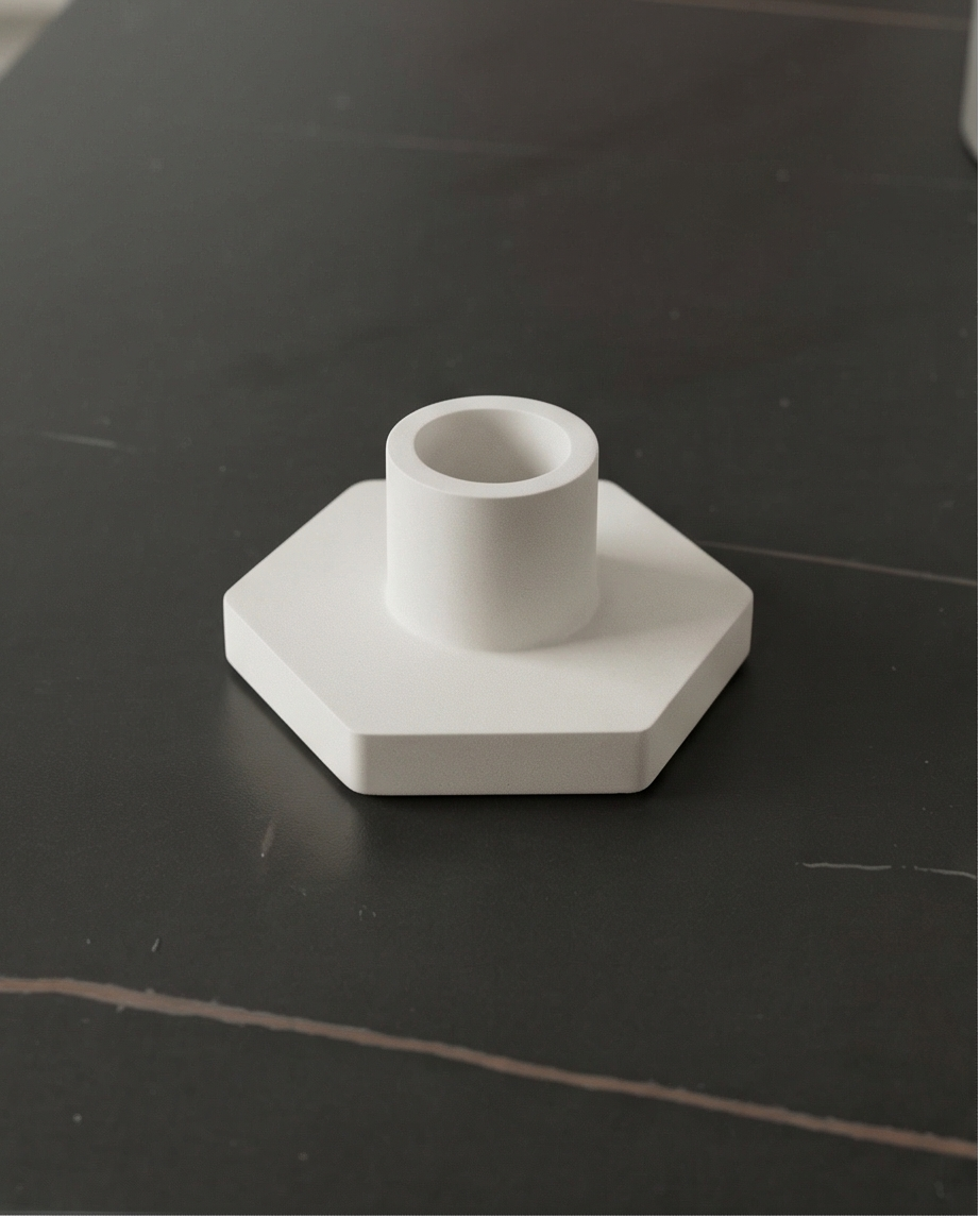 Minimalistinė betoninė žvakidė „Koris“