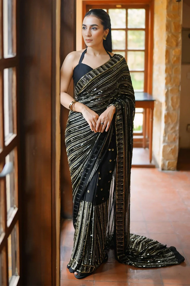 Raatraani  glow ensemble 