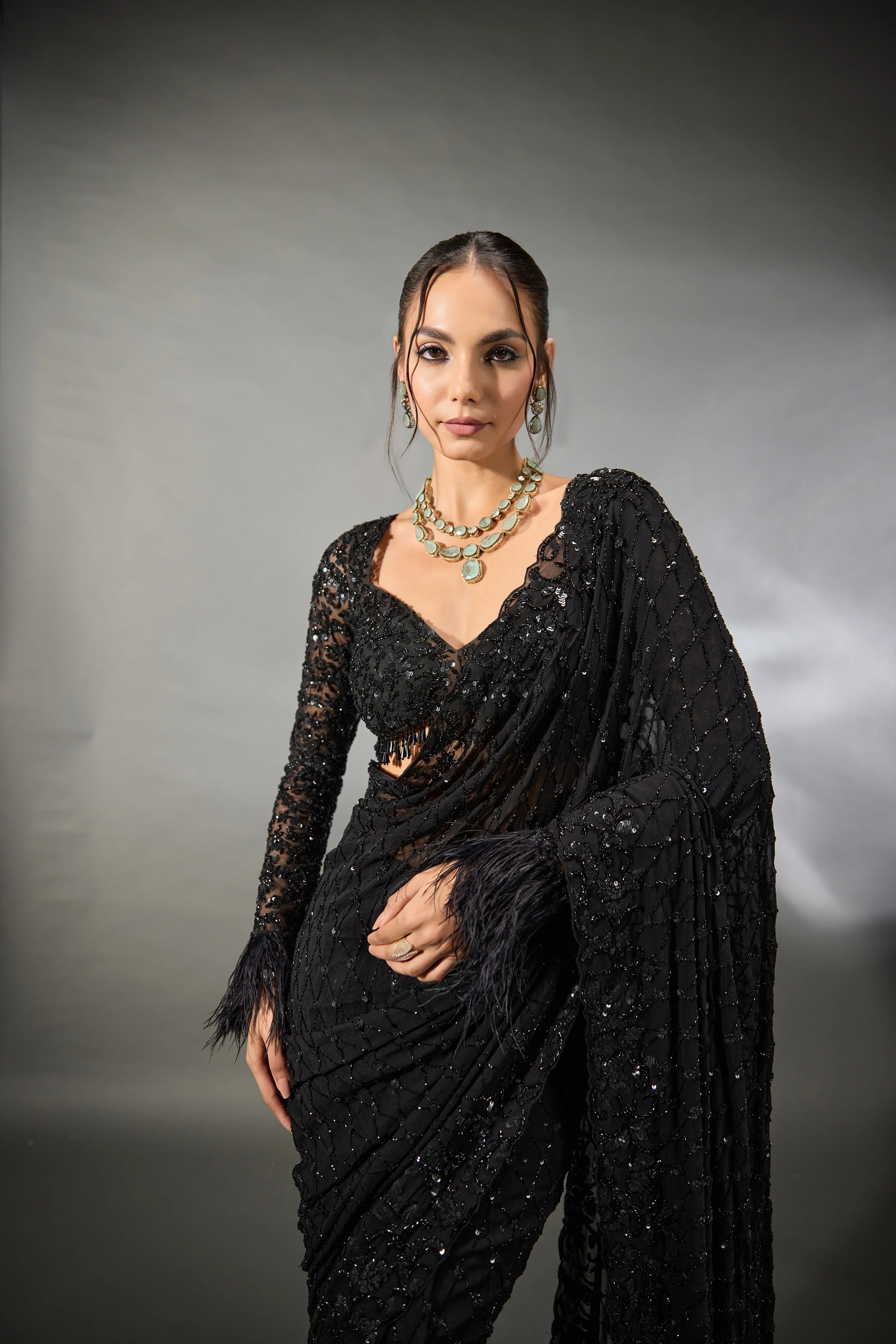 Lavish Raatraani Saree Ensemble