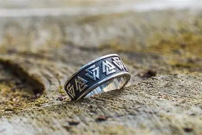 Bague viking en argent