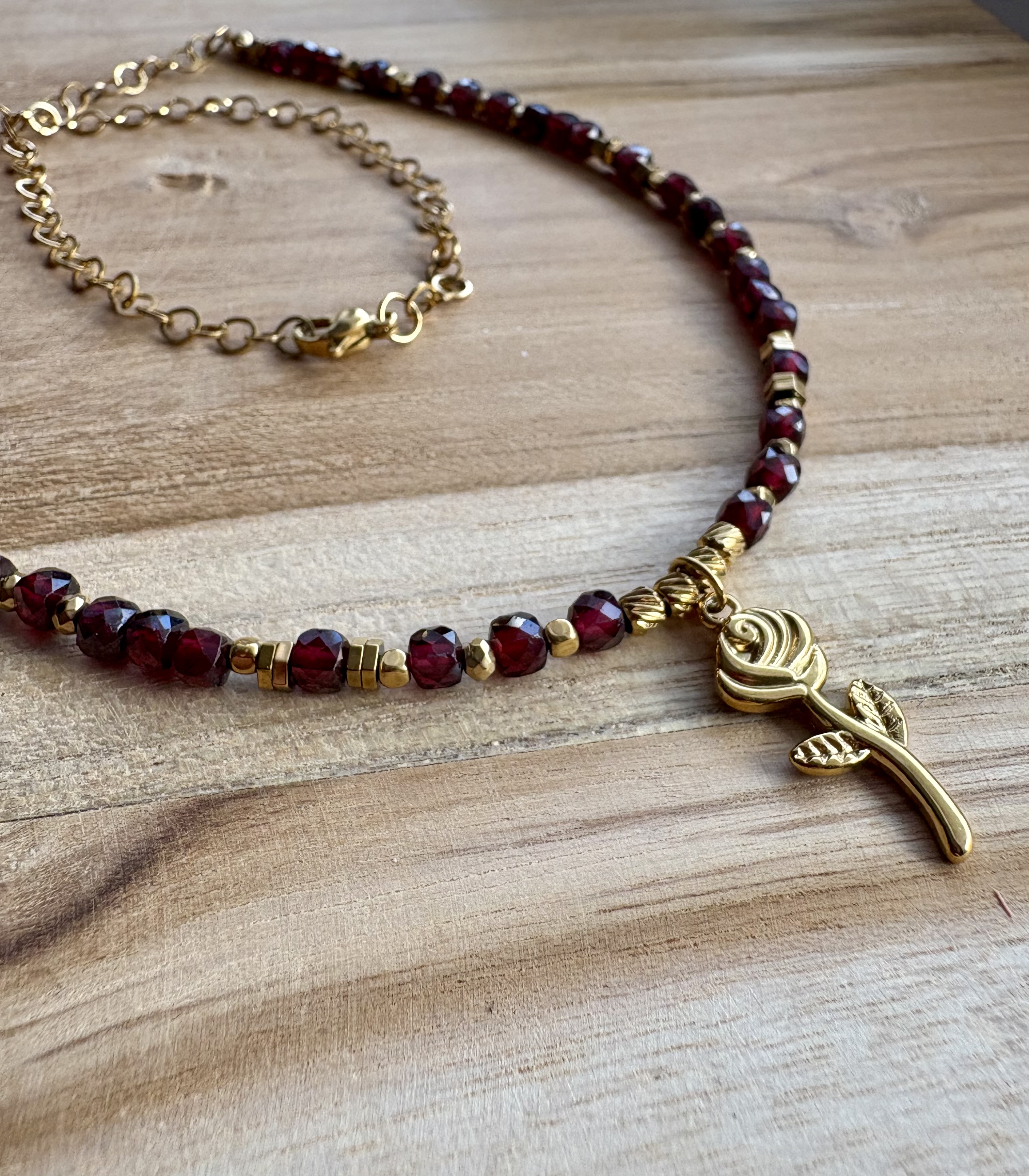 Naszyjnik z granatu Rita’s Rose