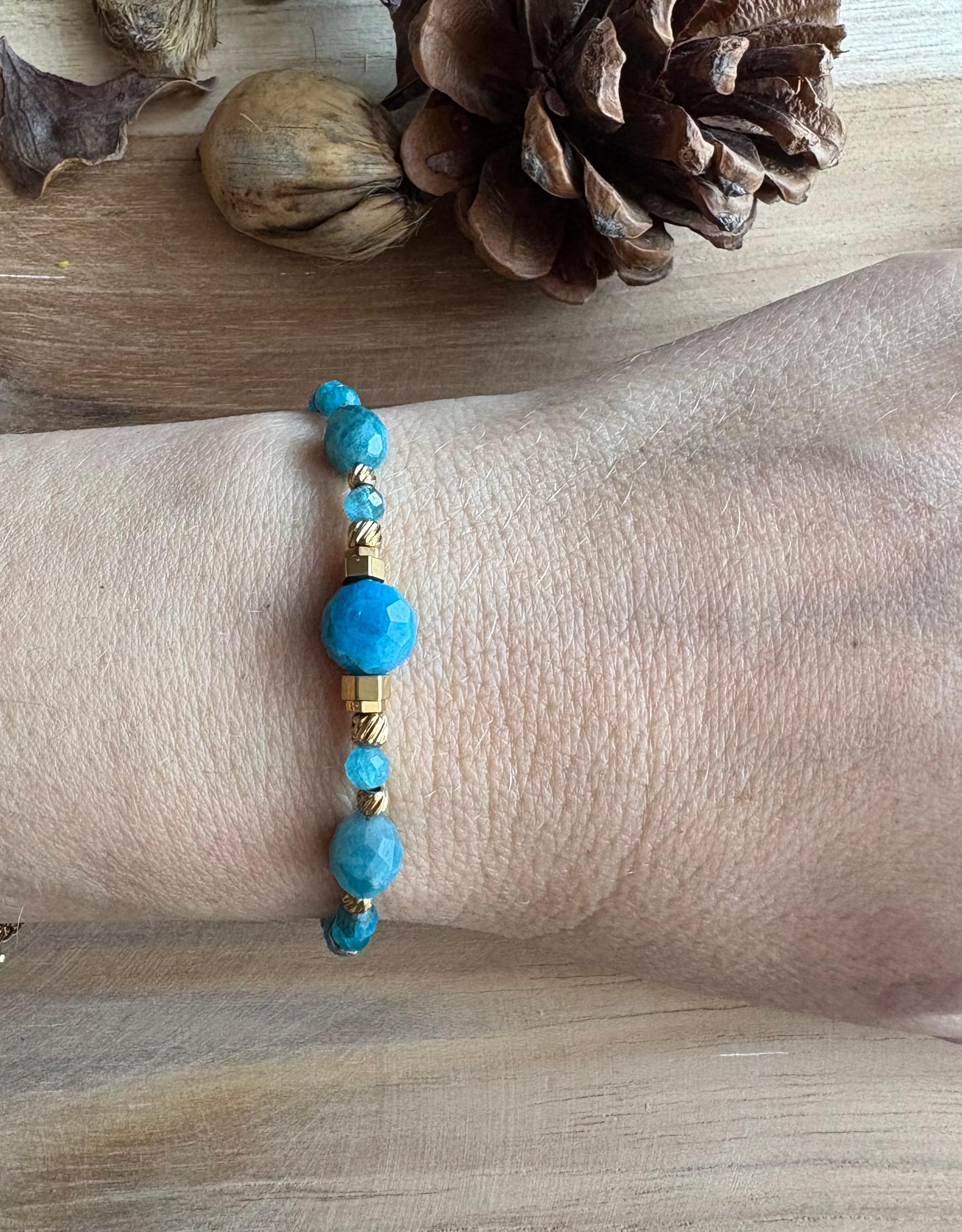 Bransoletka z niebieskimi kamieniami - Ulijanka