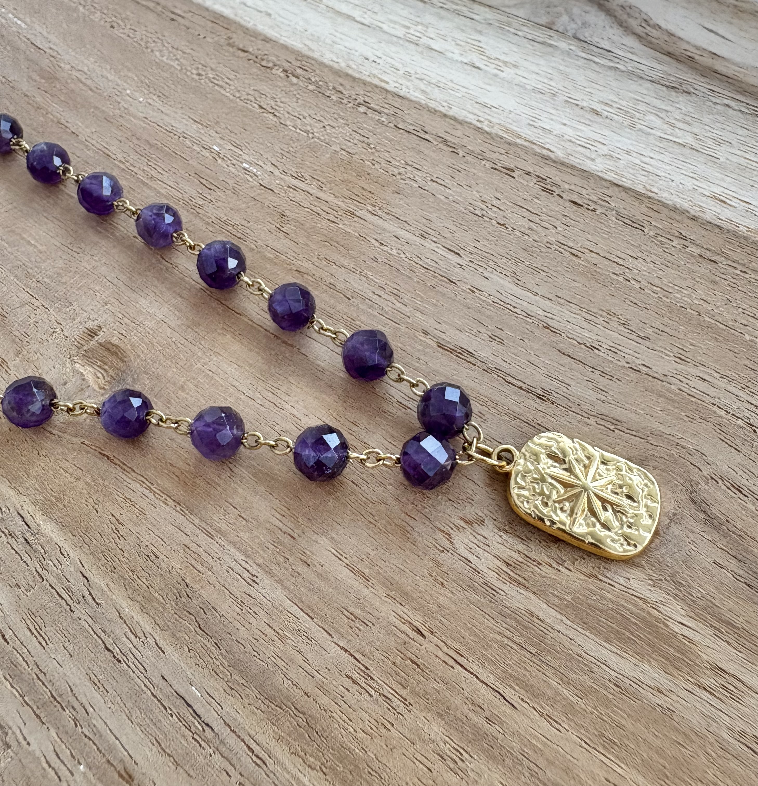 Naszyjnik z ametystu Majestic Charm