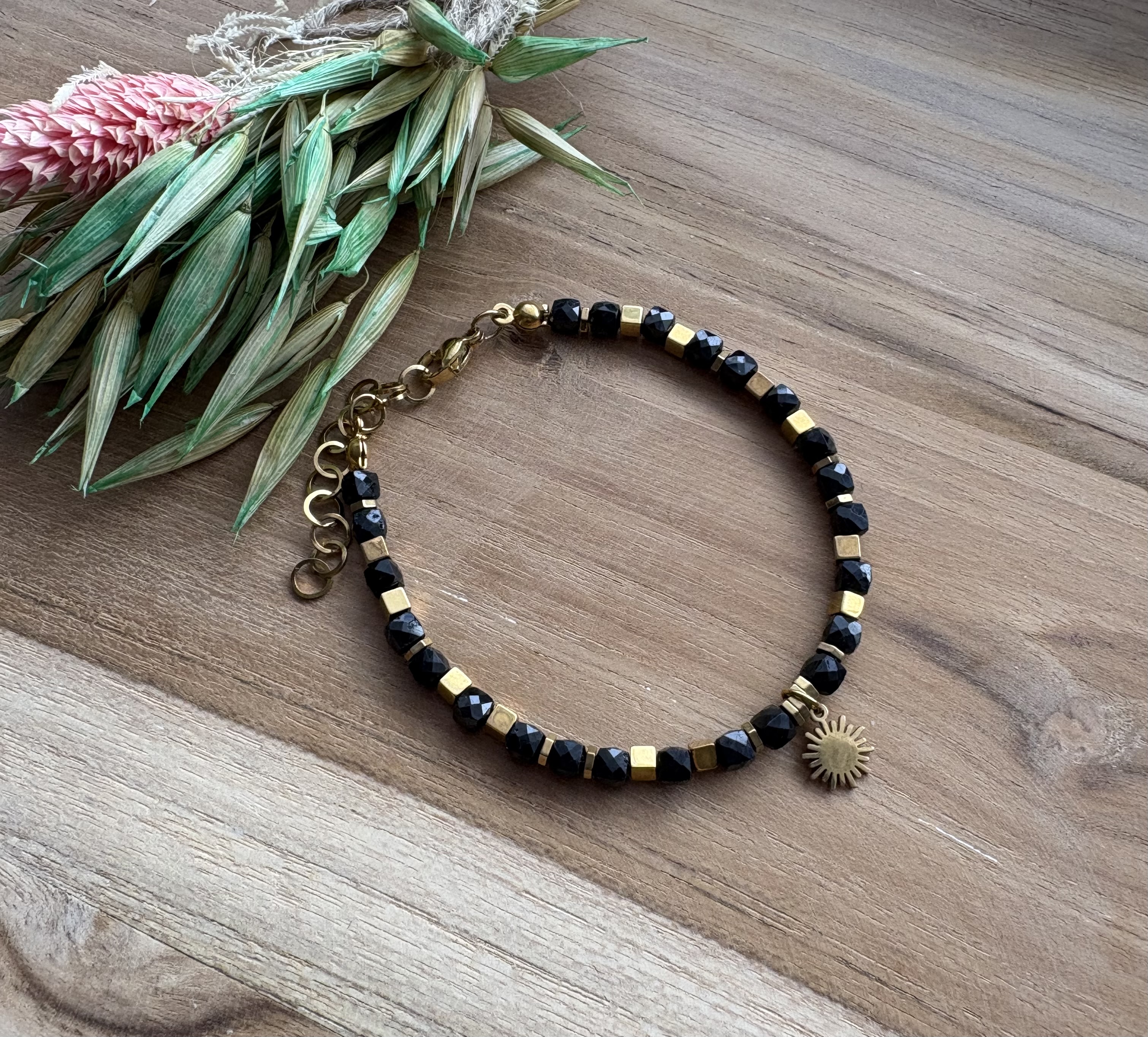 Bransoletka Black & gold Cube /czarny turmalin 