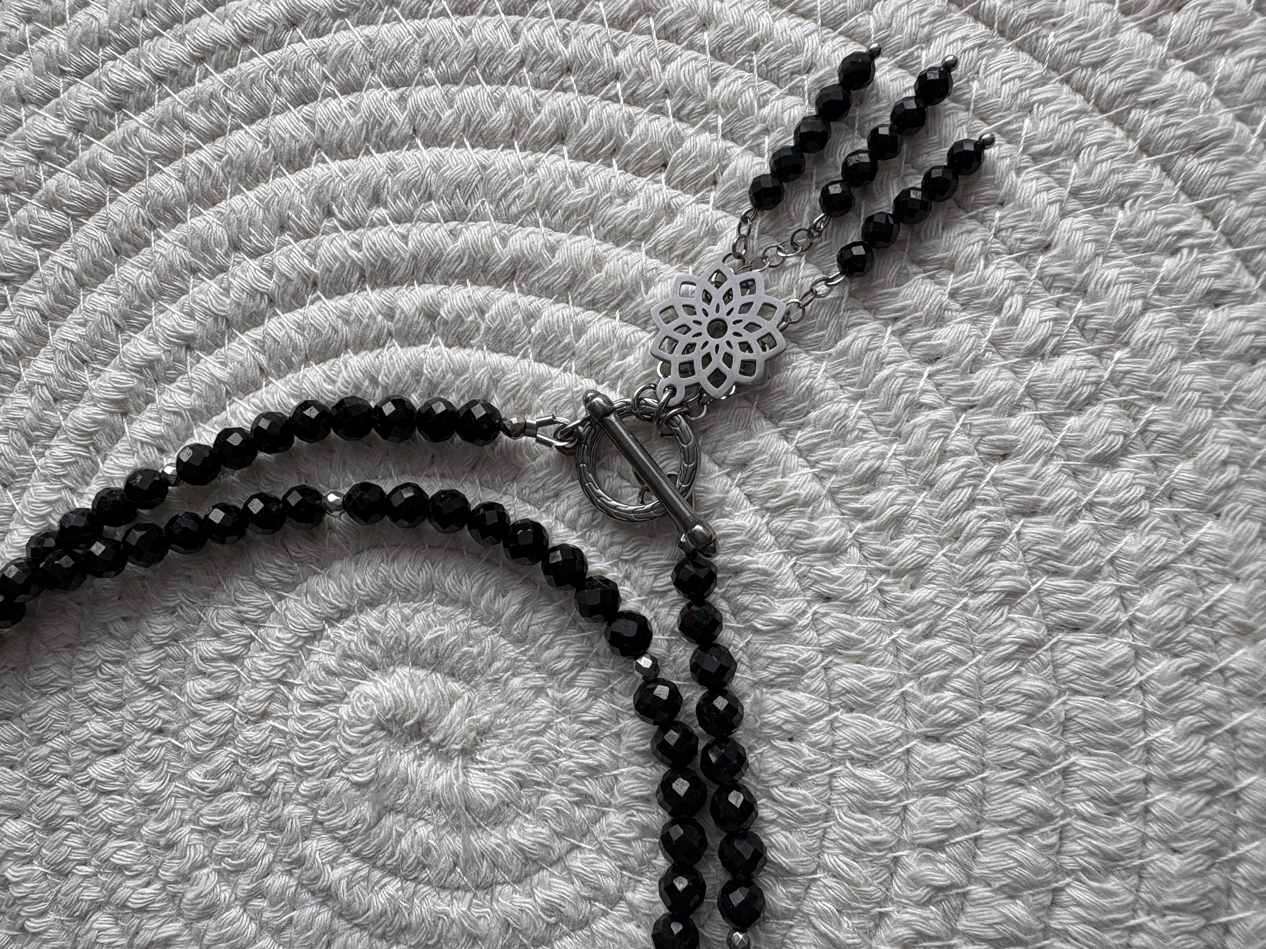 Naszyjnik Deep black spark/ czarny turmalin/spinel/hematyt