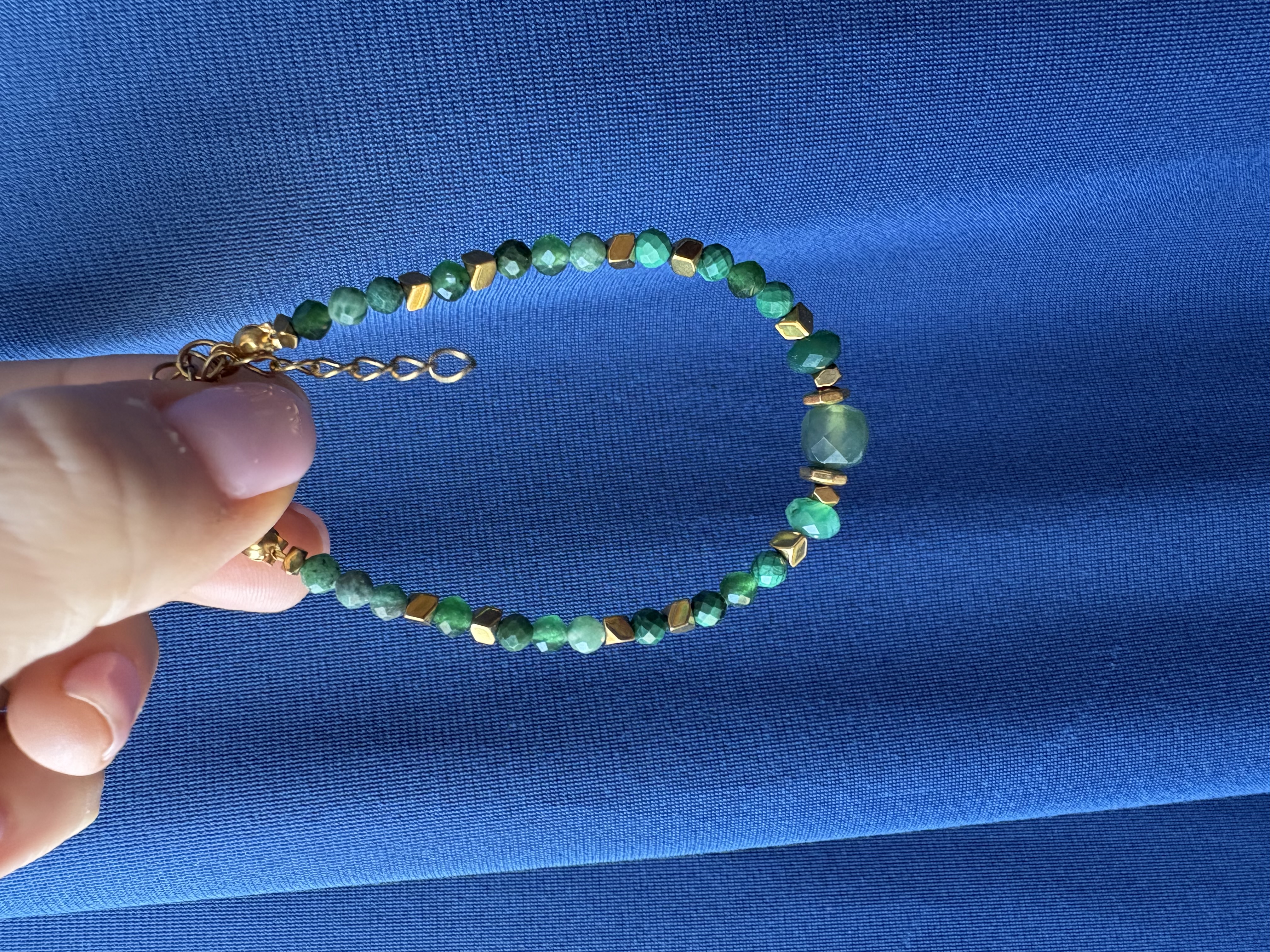 Bransoletka malachit/szmaragd/agat/mika/hematyt złocony 