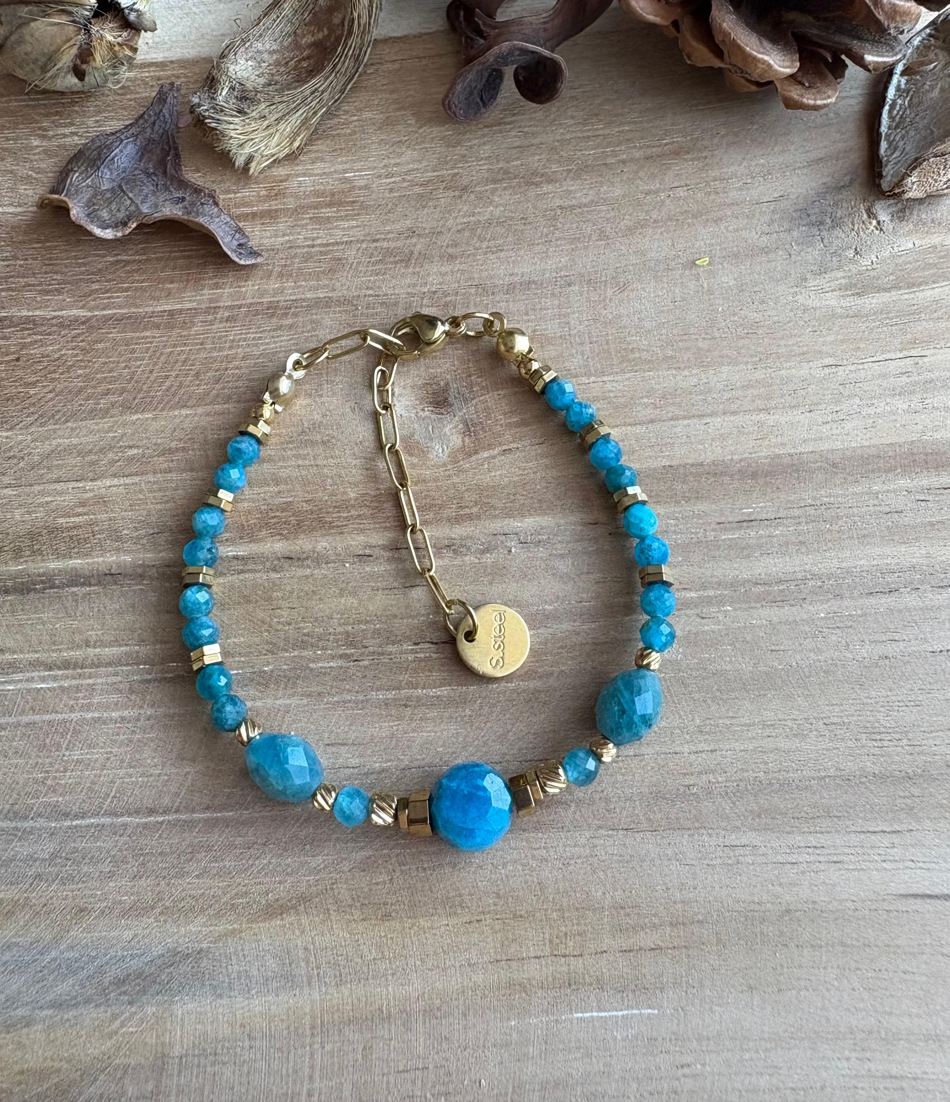 Bransoletka z niebieskimi kamieniami - Ulijanka