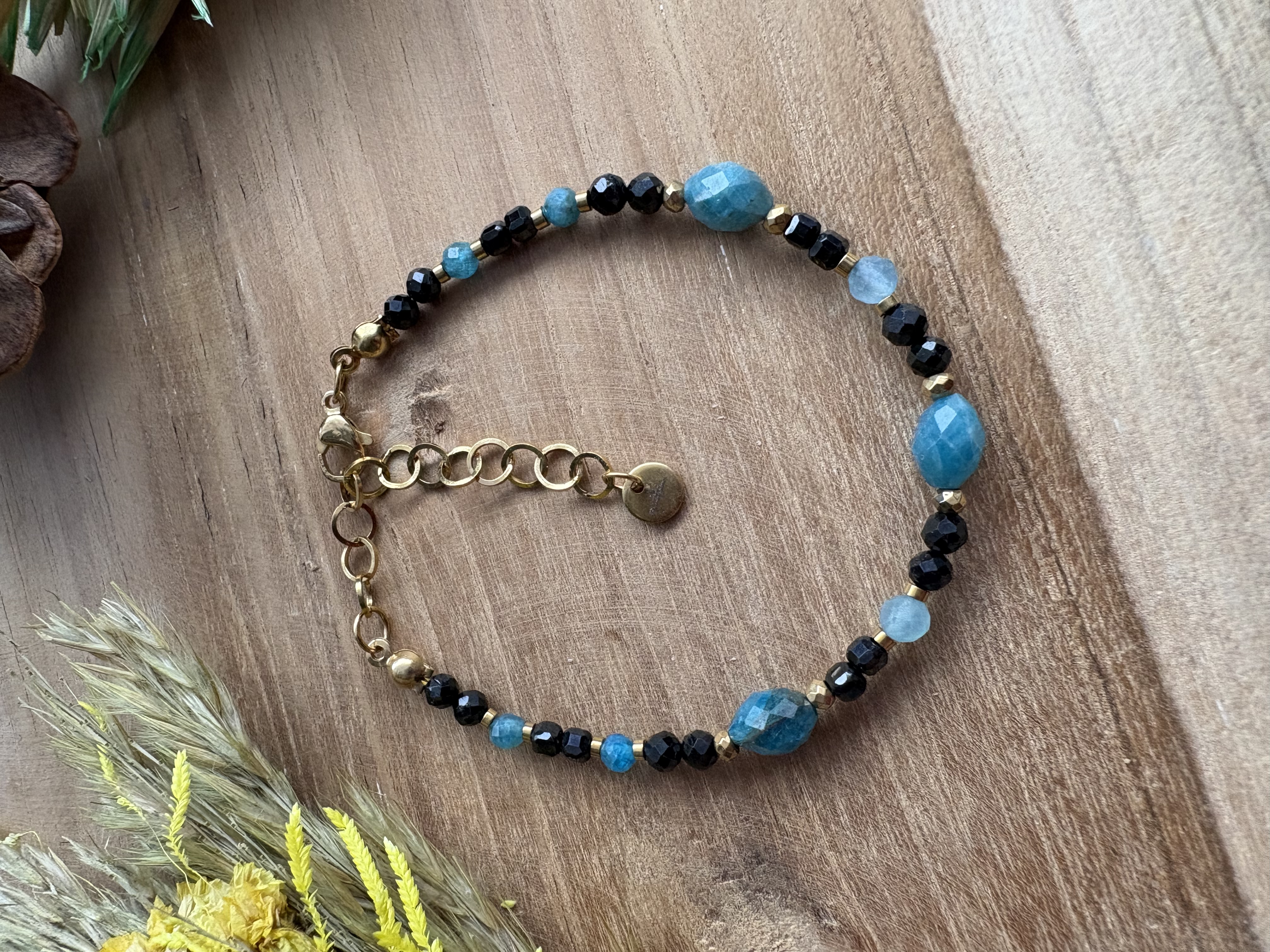 Bransoletka Ulijanka 2 apatyt/spinel/czarny turmalin/chalcedon/hematyt