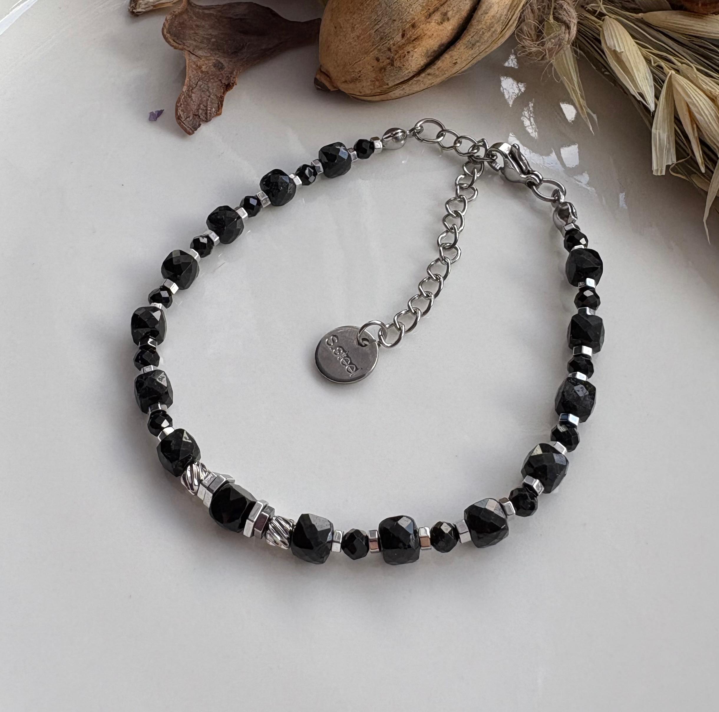 Bransoletka czarny turmalin/srebrny hematyt - Amelie