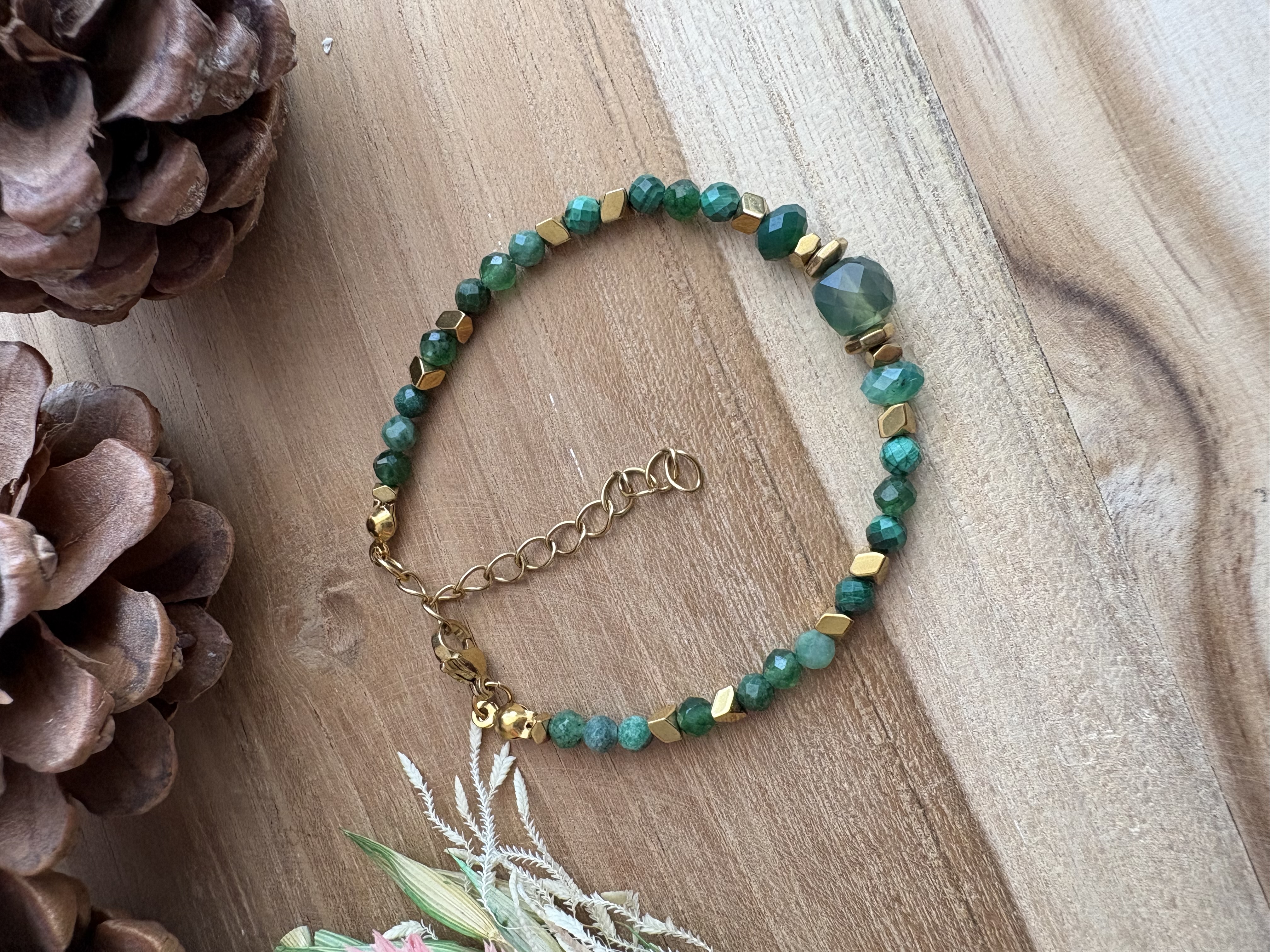 Bransoletka malachit/szmaragd/agat/mika/hematyt złocony 