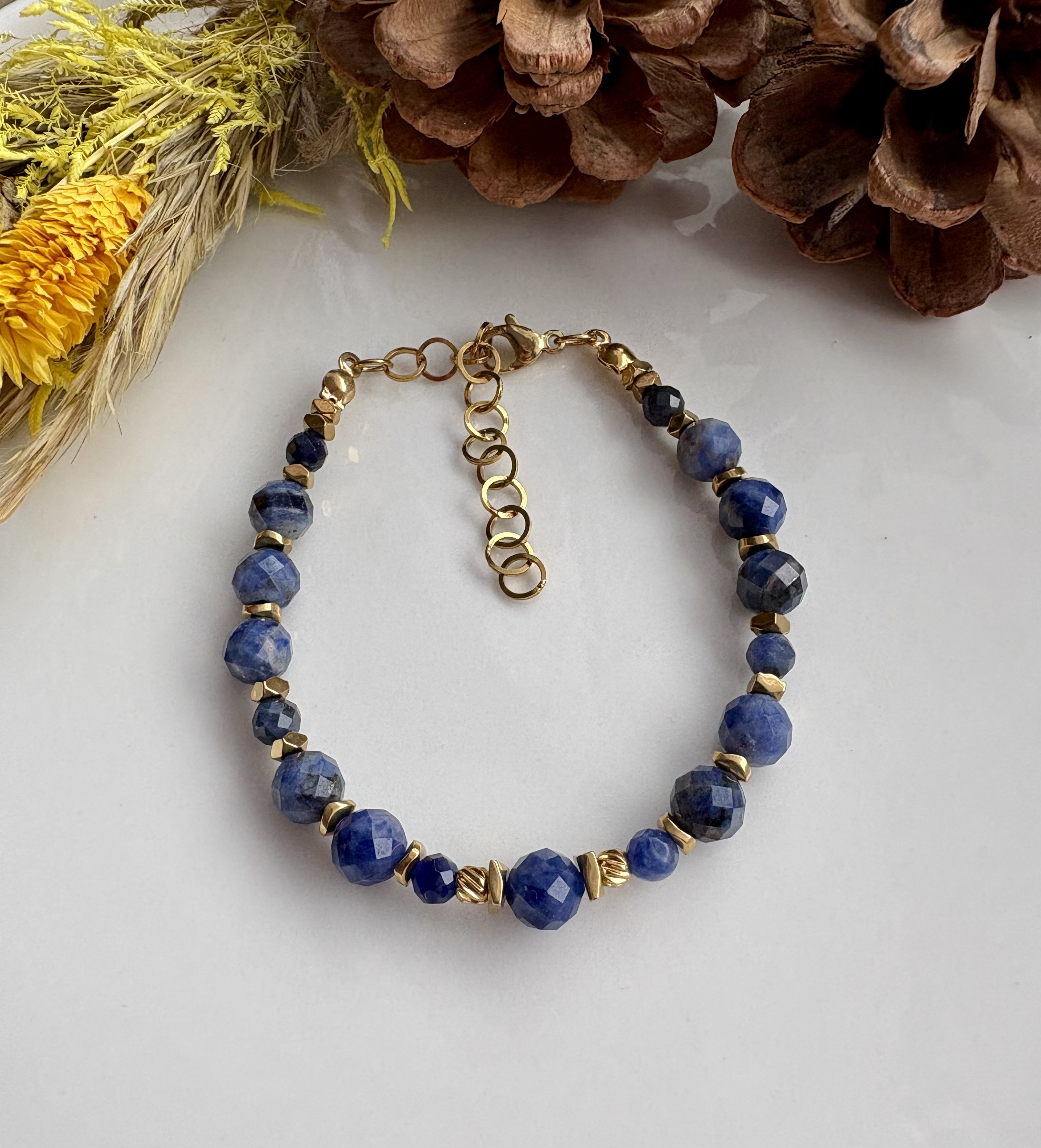 Bransoletka z sodalitu Klara