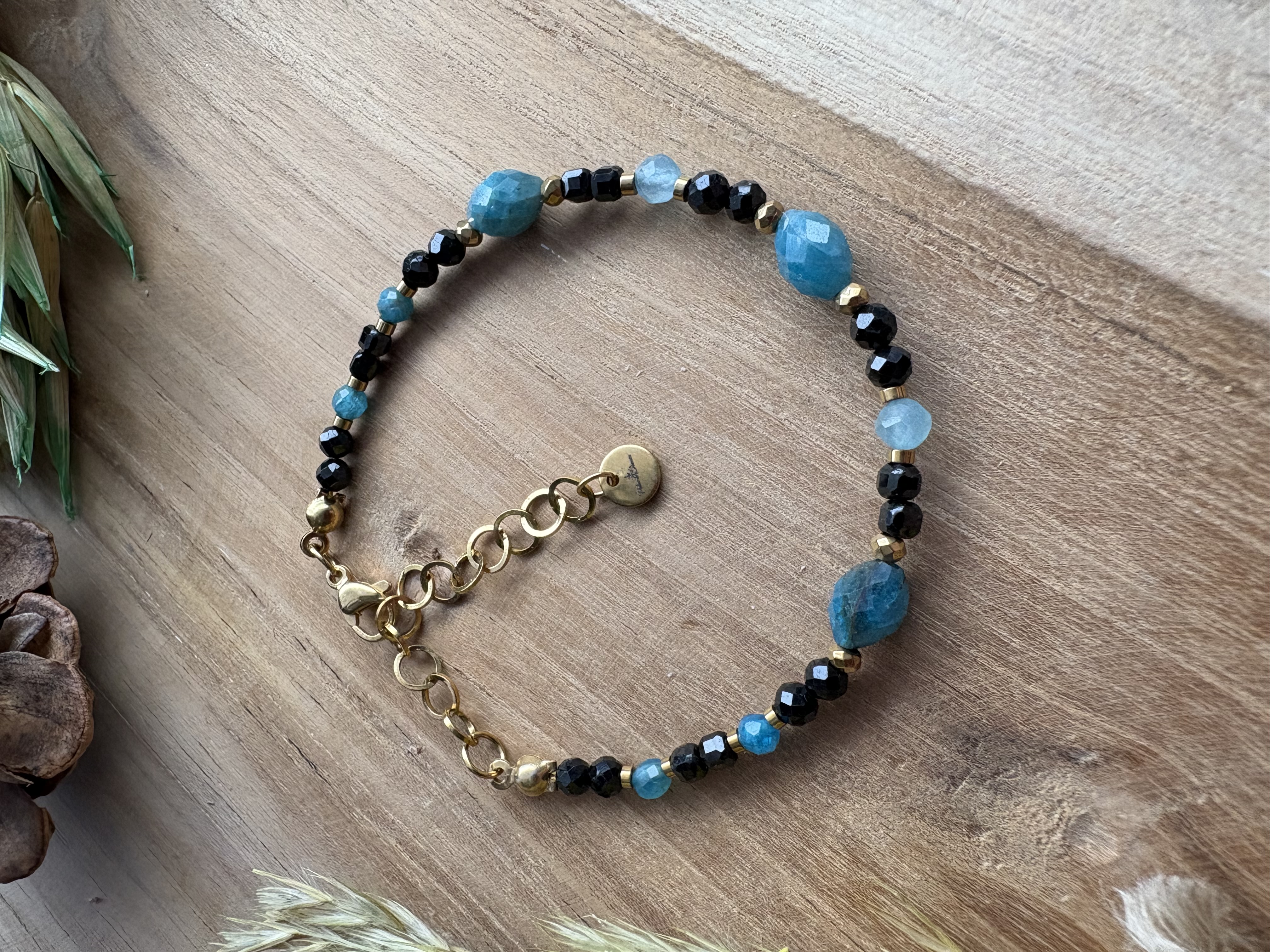 Bransoletka Ulijanka 2 apatyt/spinel/czarny turmalin/chalcedon/hematyt