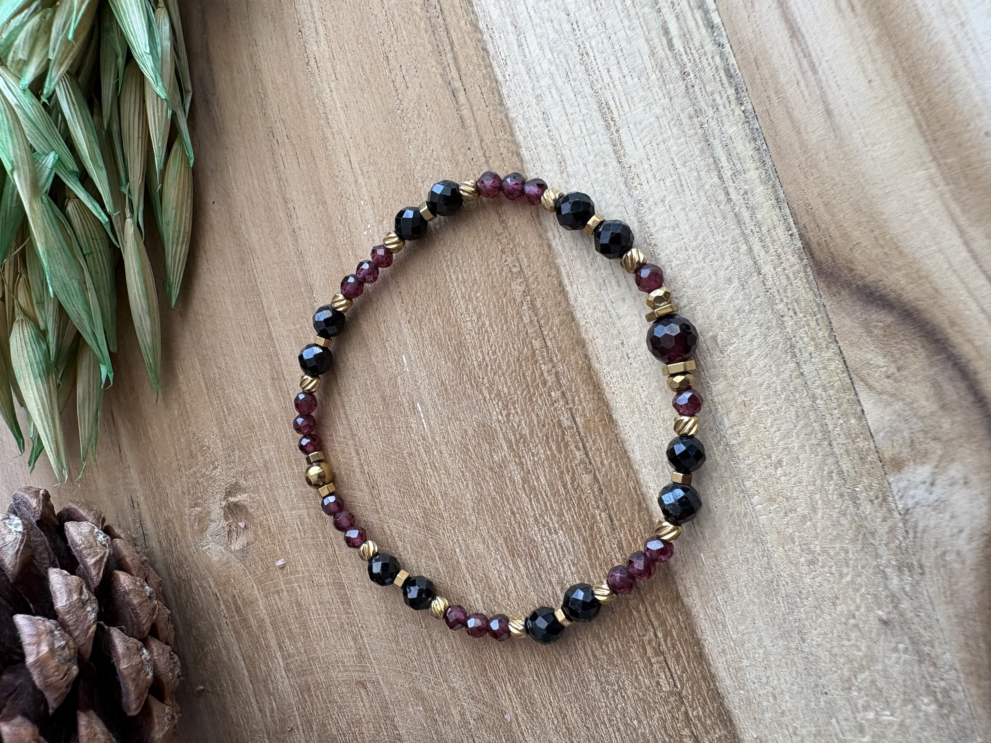 Bransoletka granat/czarny turmalin/hematyt złocony 