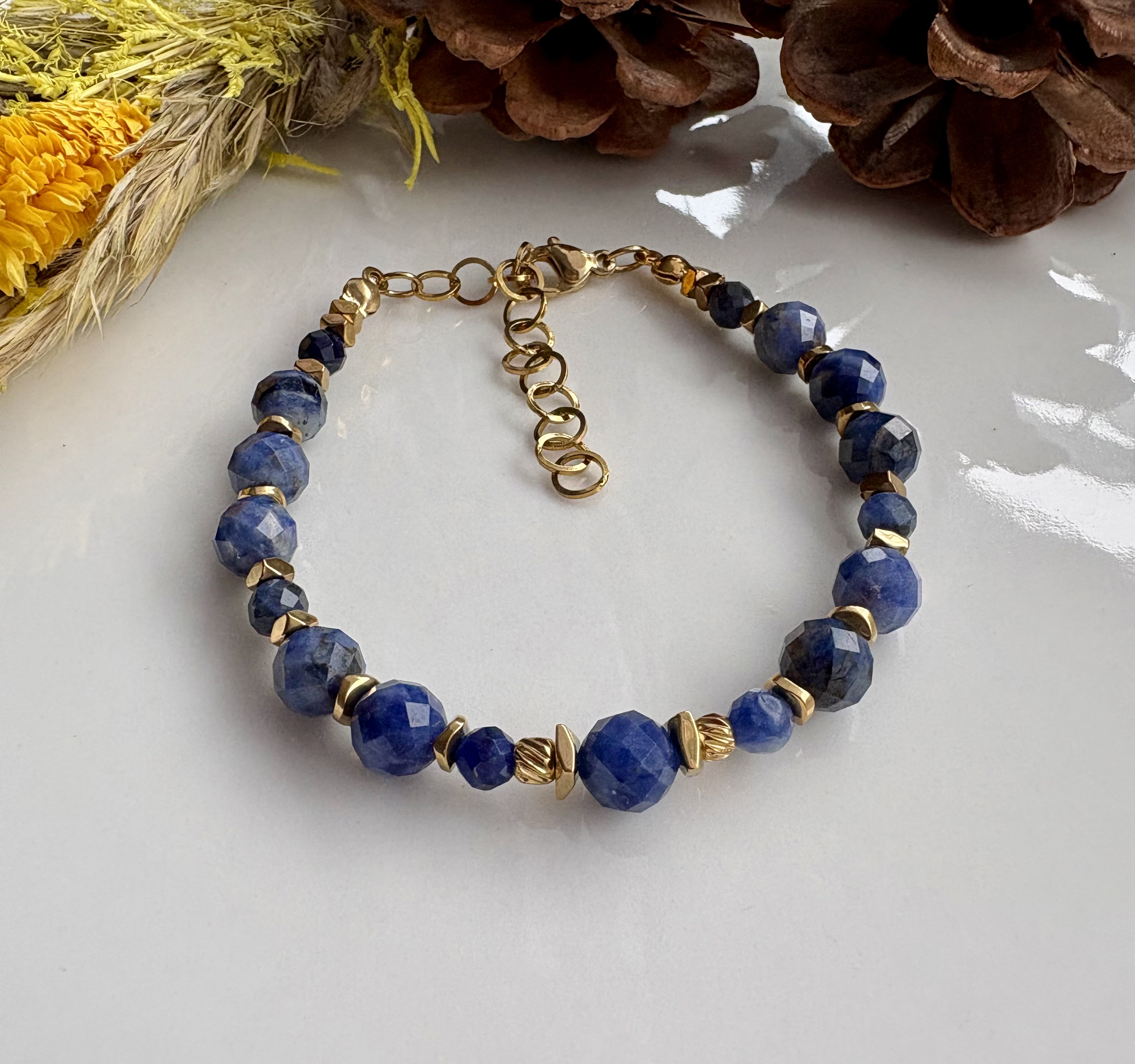 Bransoletka z sodalitu Klara