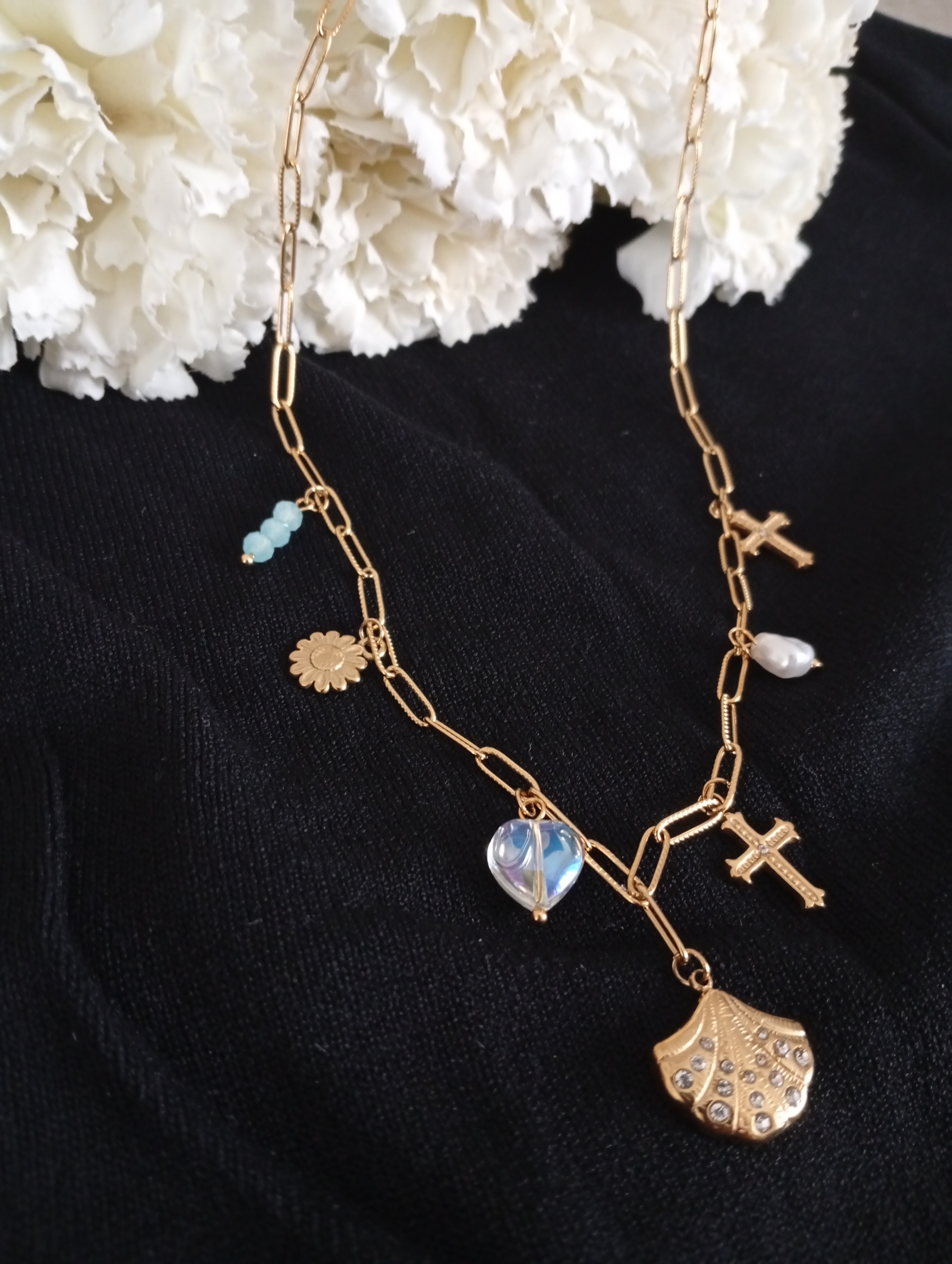 Collier multi charms coquillage et croix